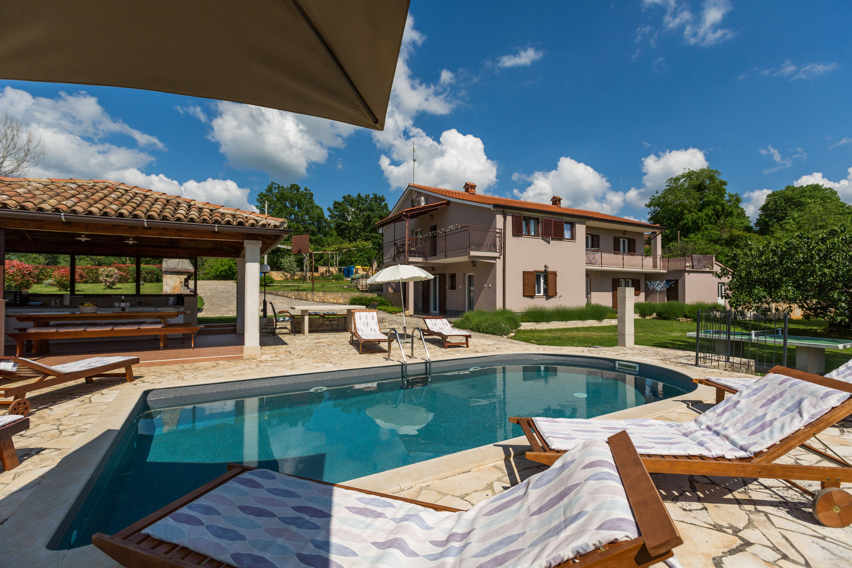 Photo of House Morena s bazenom