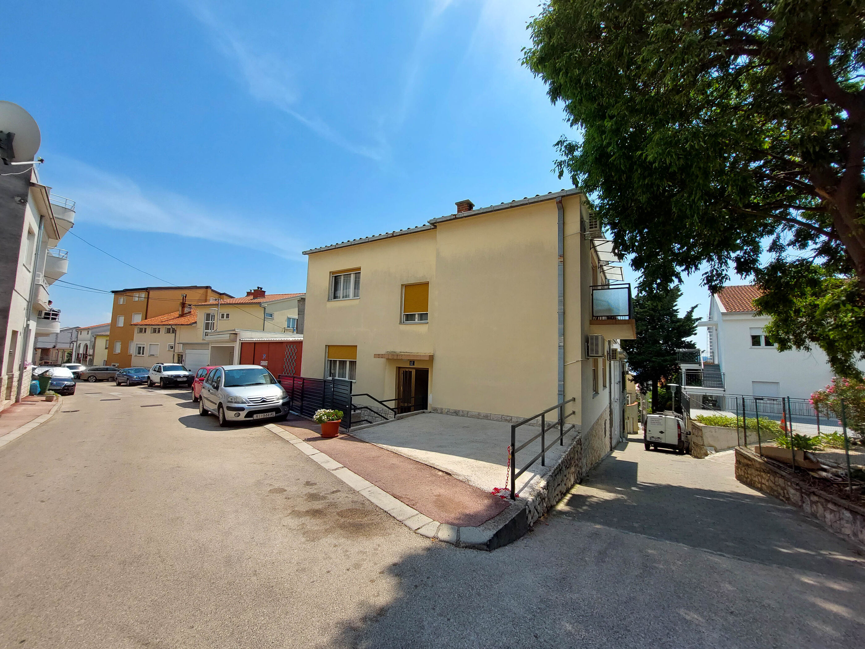 Apartment Viktor 96021-A1