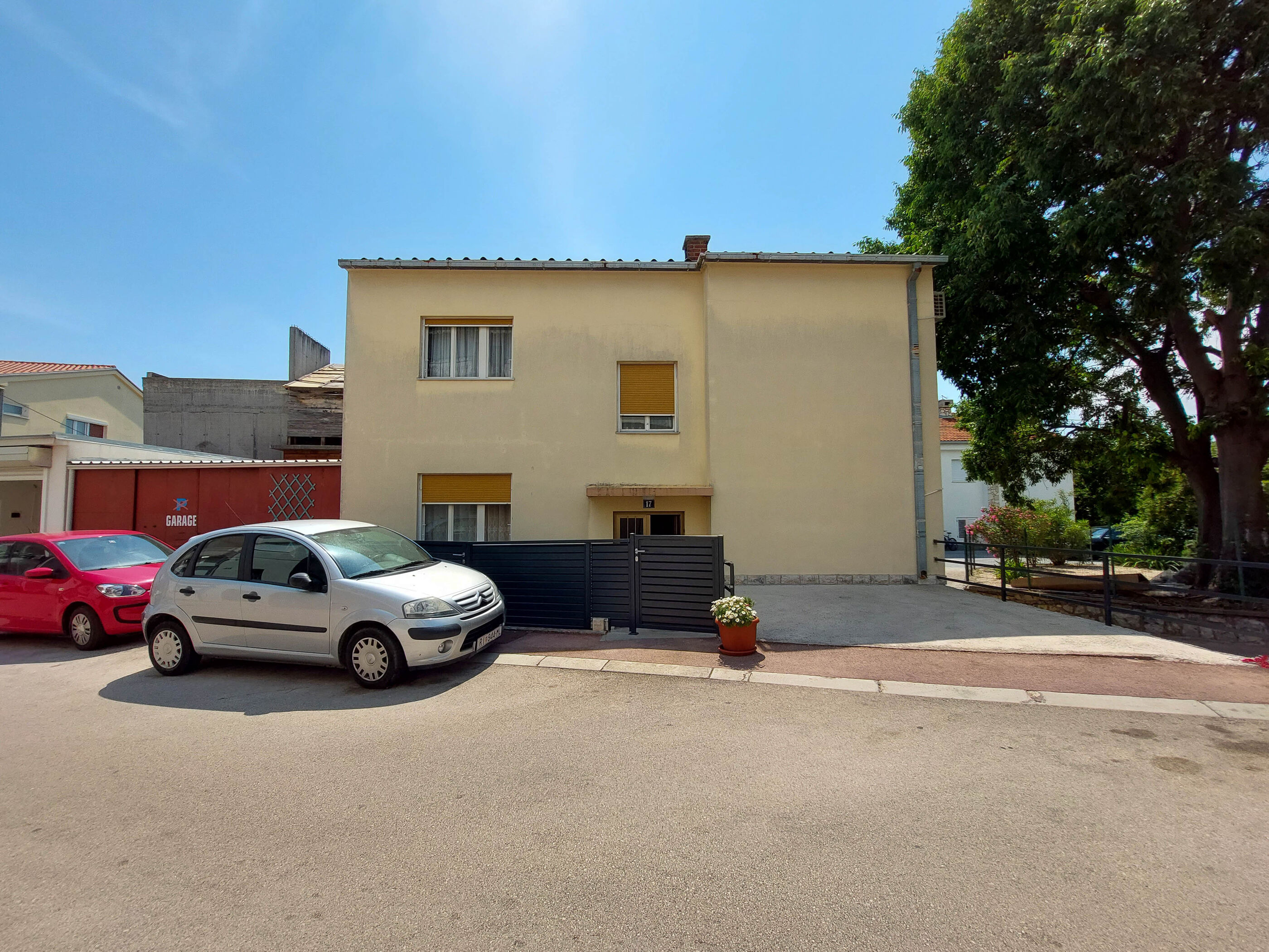 Apartment Viktor 96021-A1