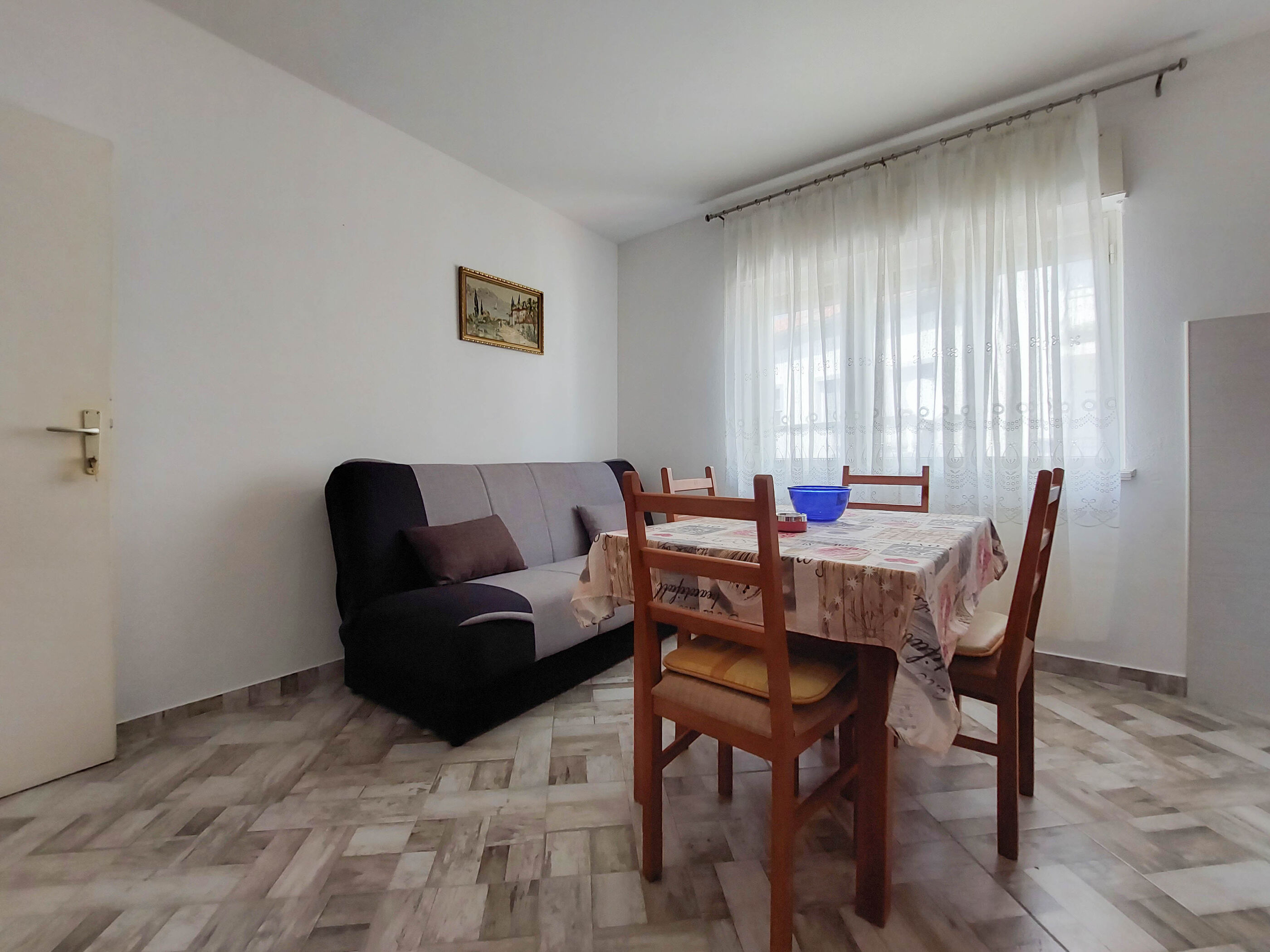 Apartment Viktor 96021-A1