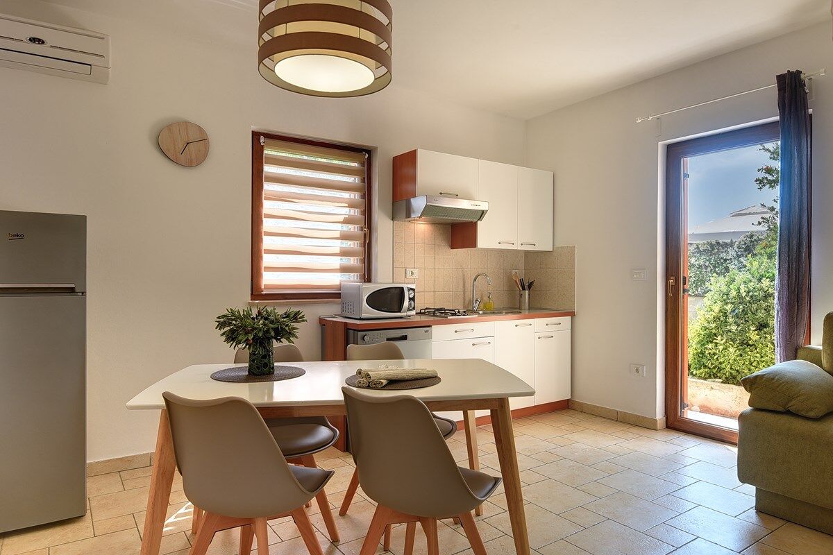 Apartment House Vinkuran 74271-A3
