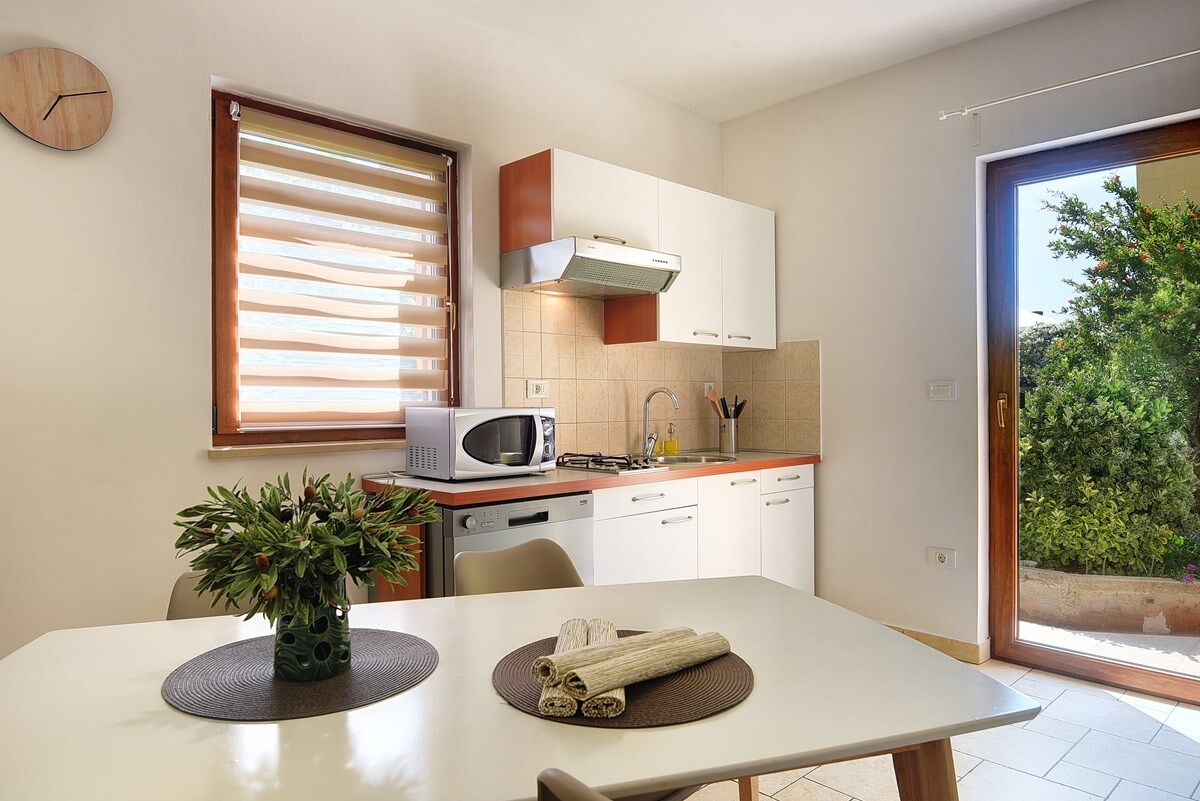 Apartment House Vinkuran 74271-A3