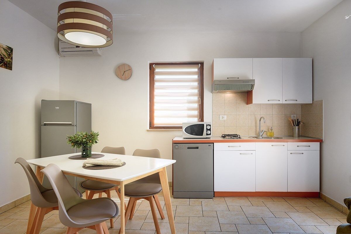 Apartment House Vinkuran 74271-A3