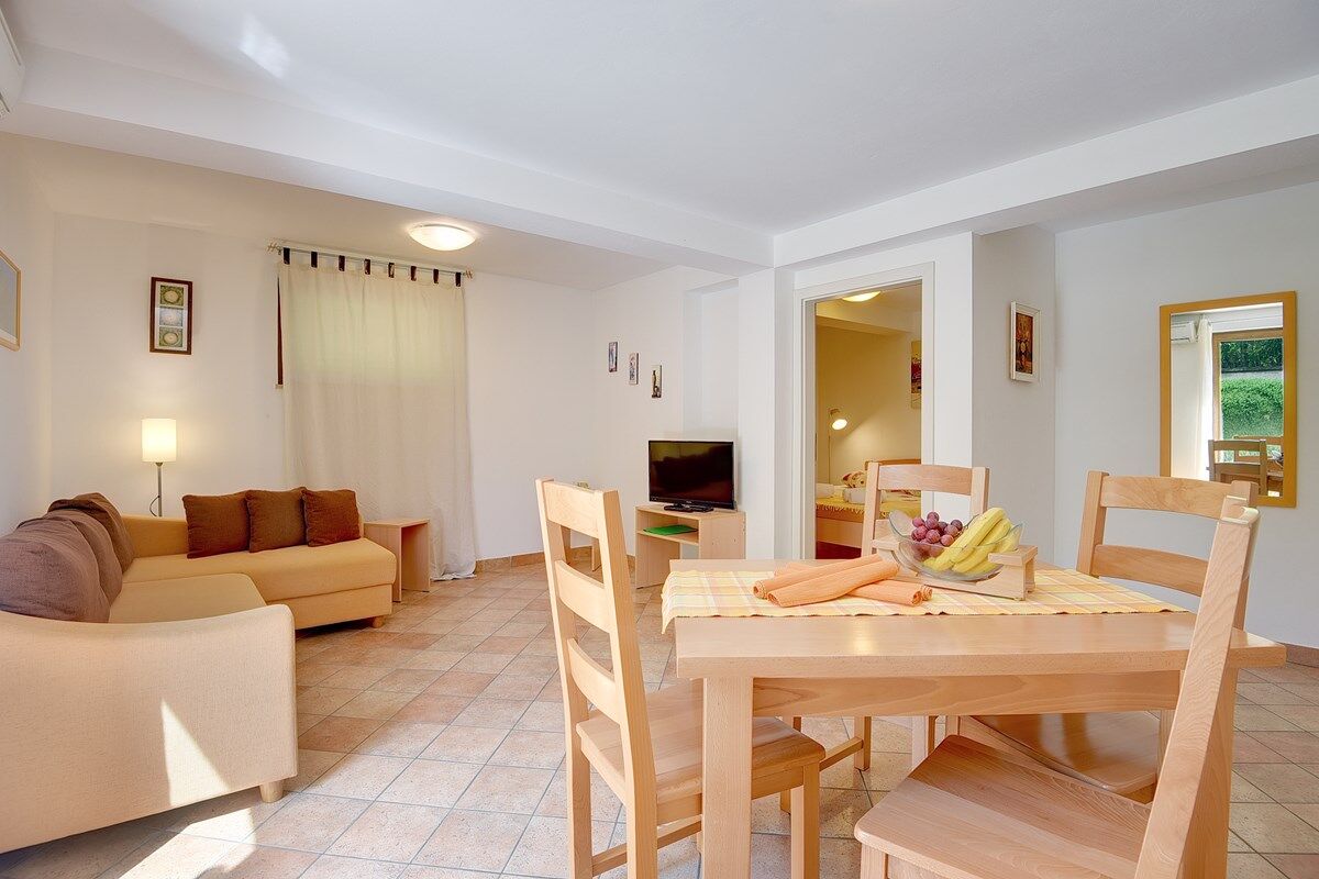 Apartment House Vinkuran 74271-A3