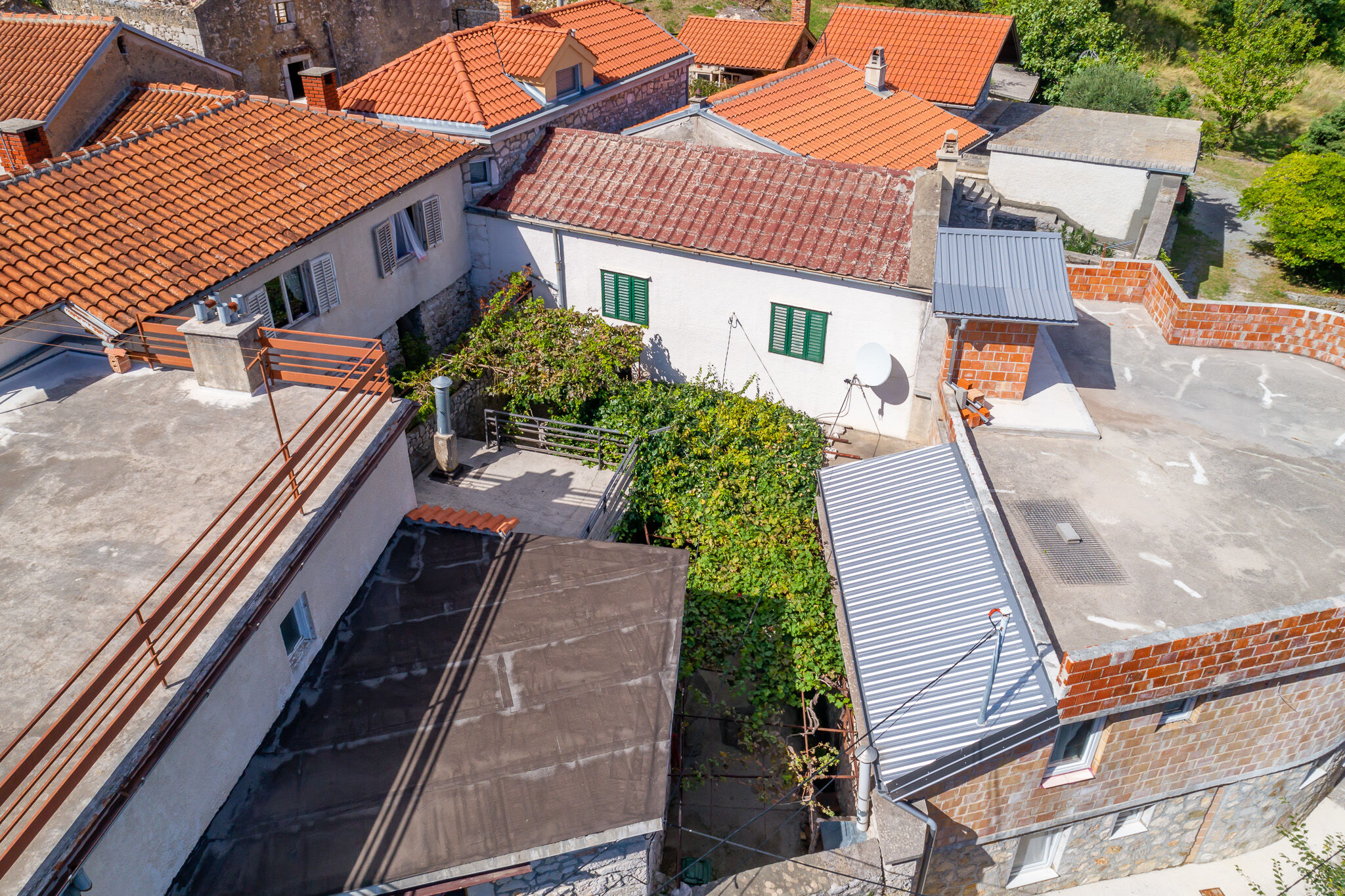 House Seka 96121-K1