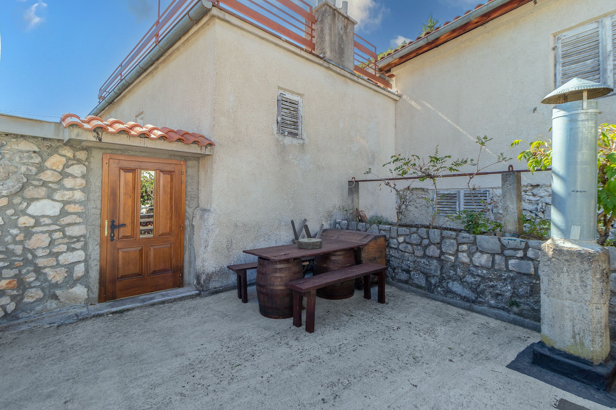 House Seka 96121-K1