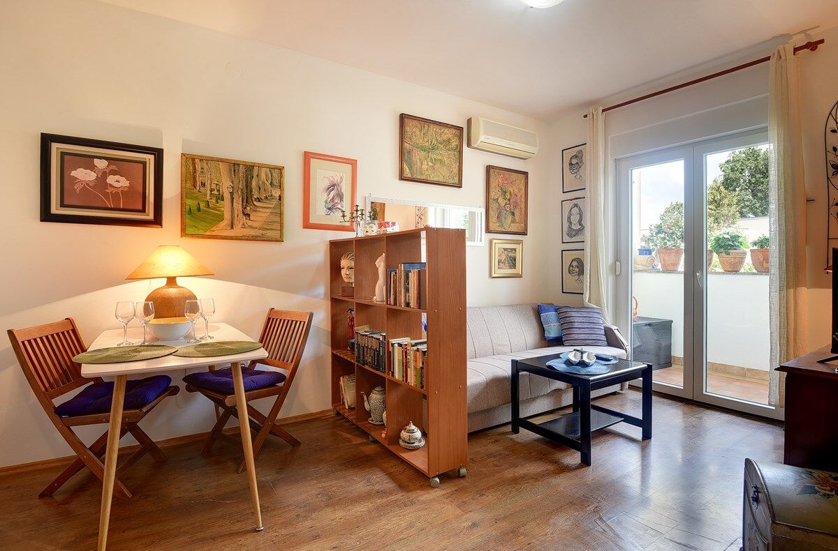 Apartment House Munida 74272-A1