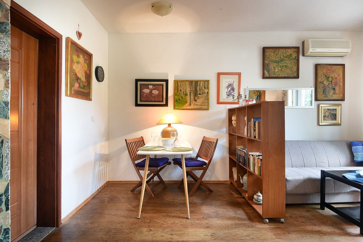 Apartment House Munida 74272-A1
