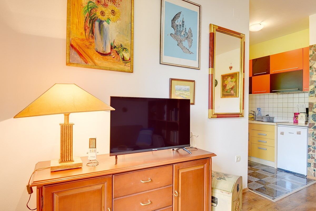 Apartment House Munida 74272-A1