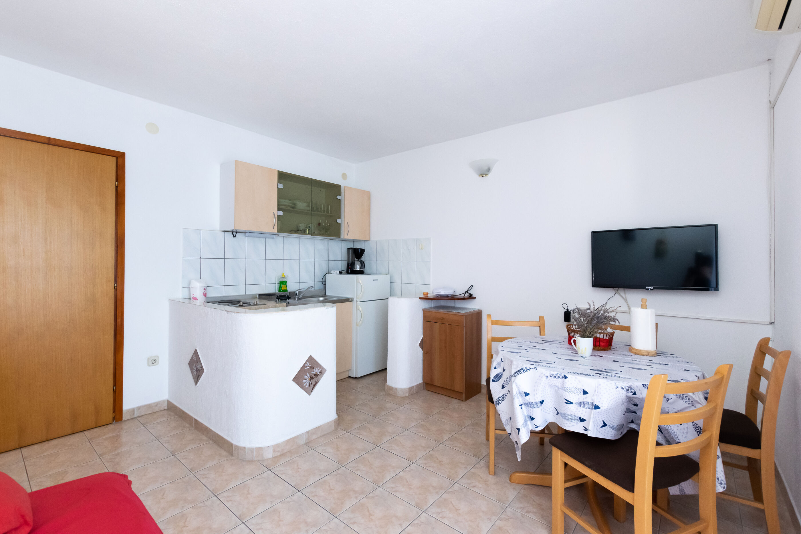 Apartments Biserka 94651-A3