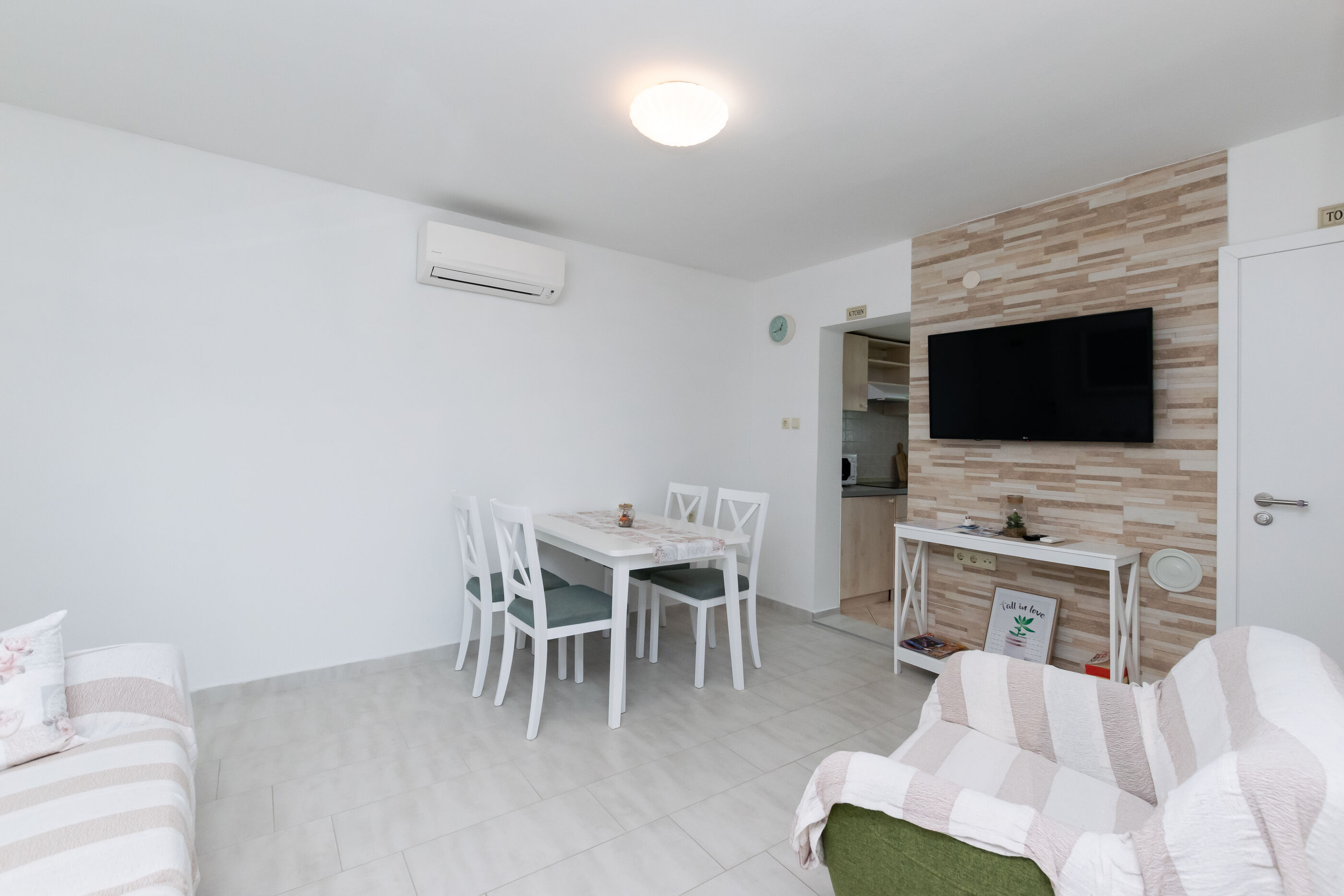 House Zeljko 94671-K1