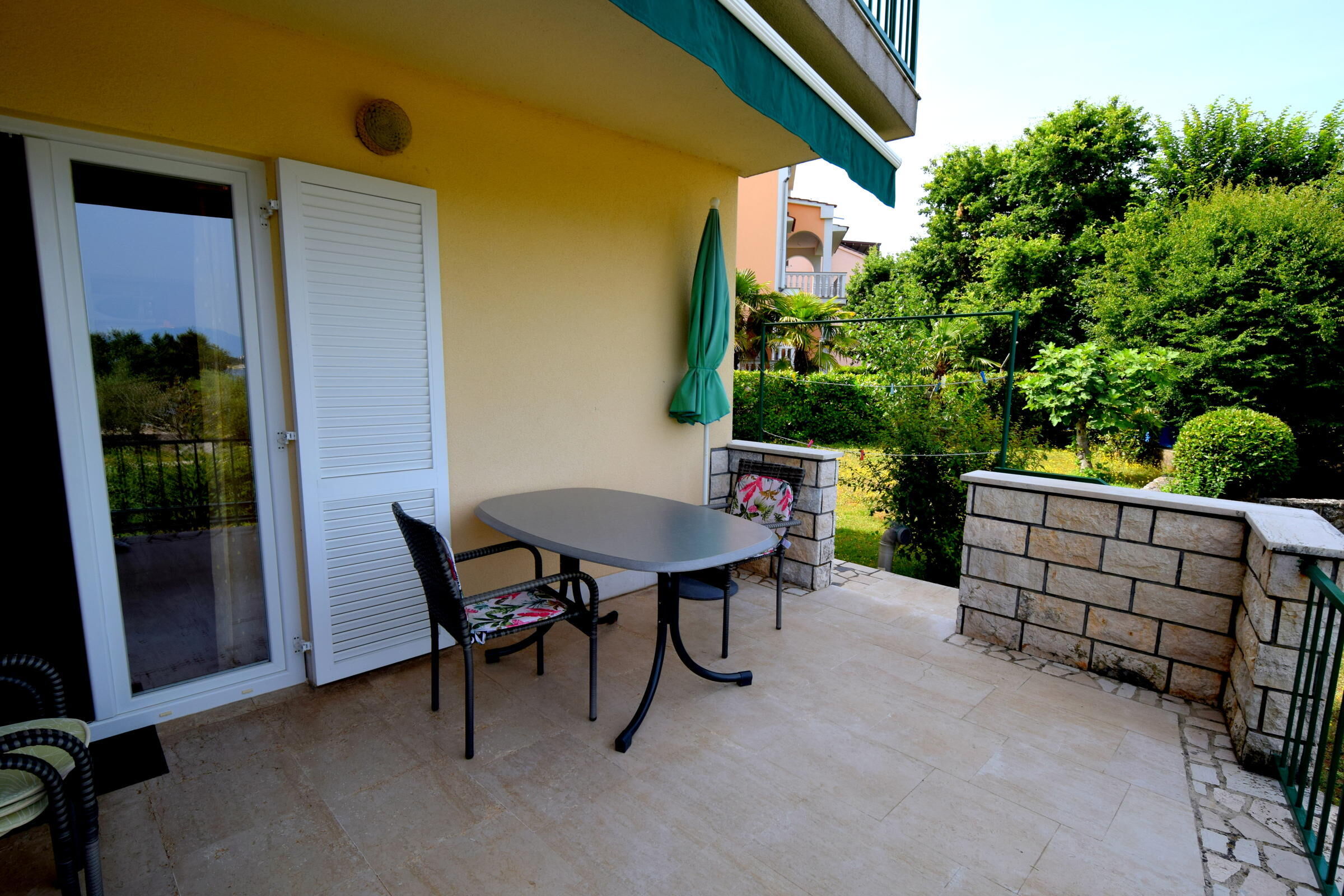 Apartments Rtic 62251-A2