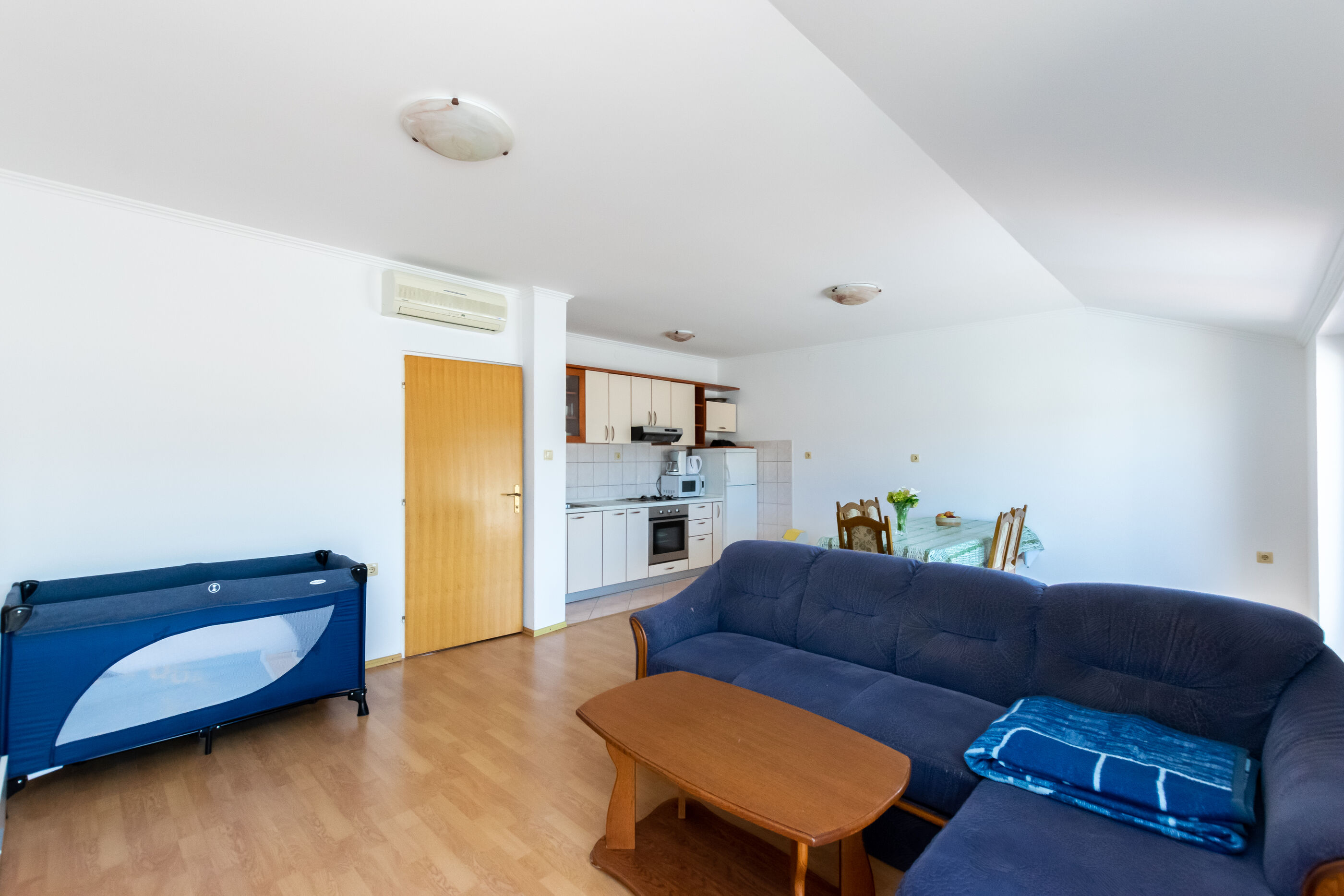 Apartments Apartmani Ivan i Marija 87450-A1