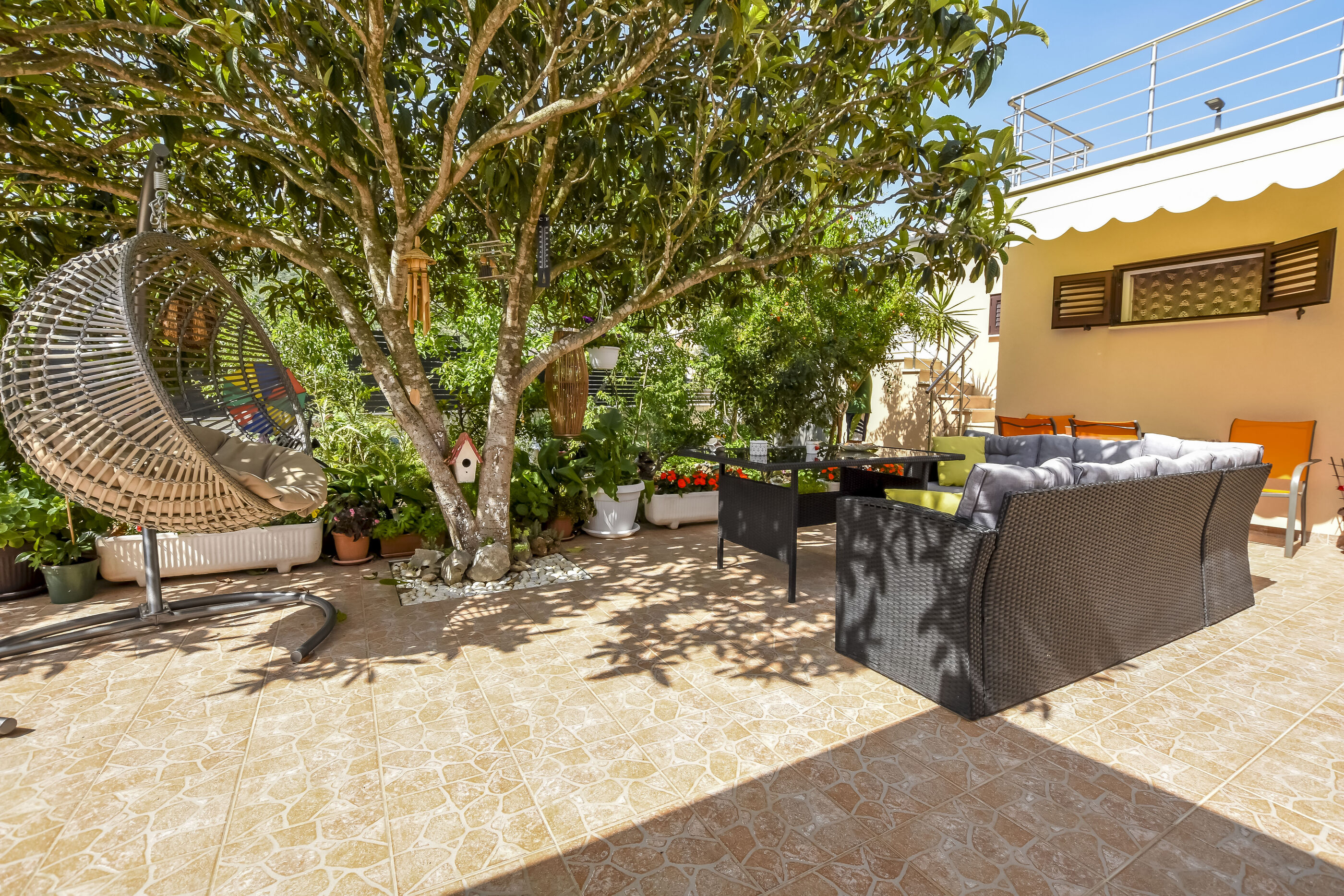 Apartments Hrvatić 21571-A1