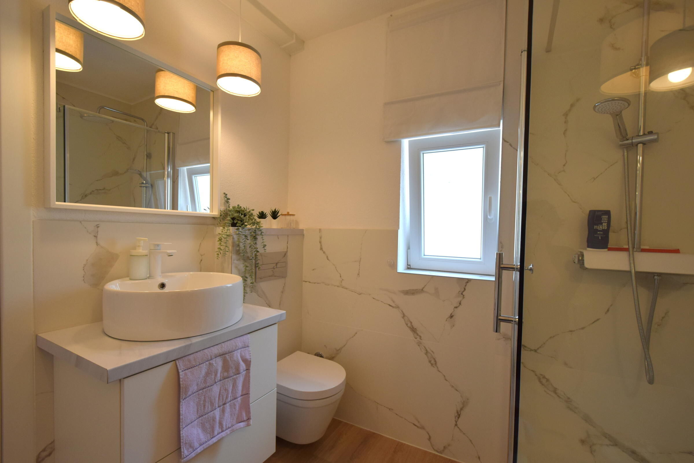 Apartments Wave 62253-A2