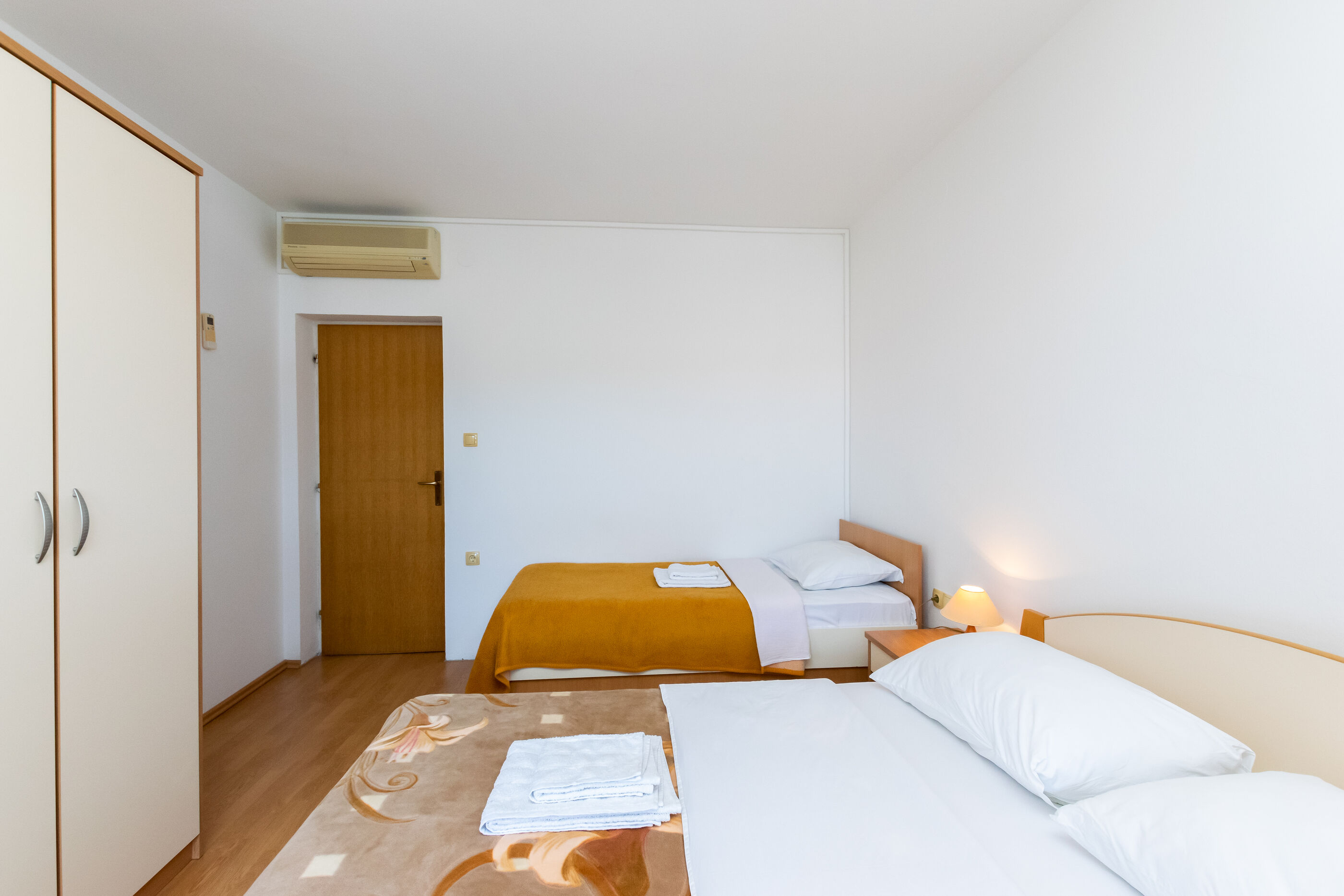 Apartments Apartmani Ivan i Marija 87450-A4