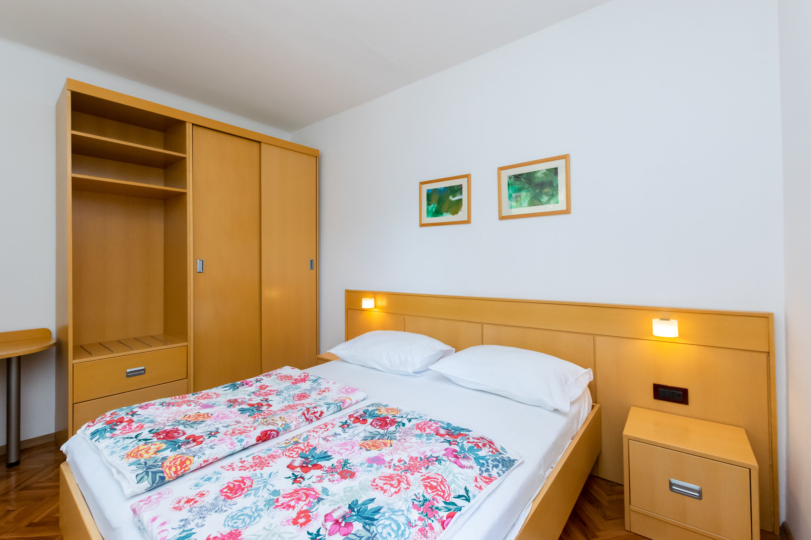 Apartments Angel 83531-A1