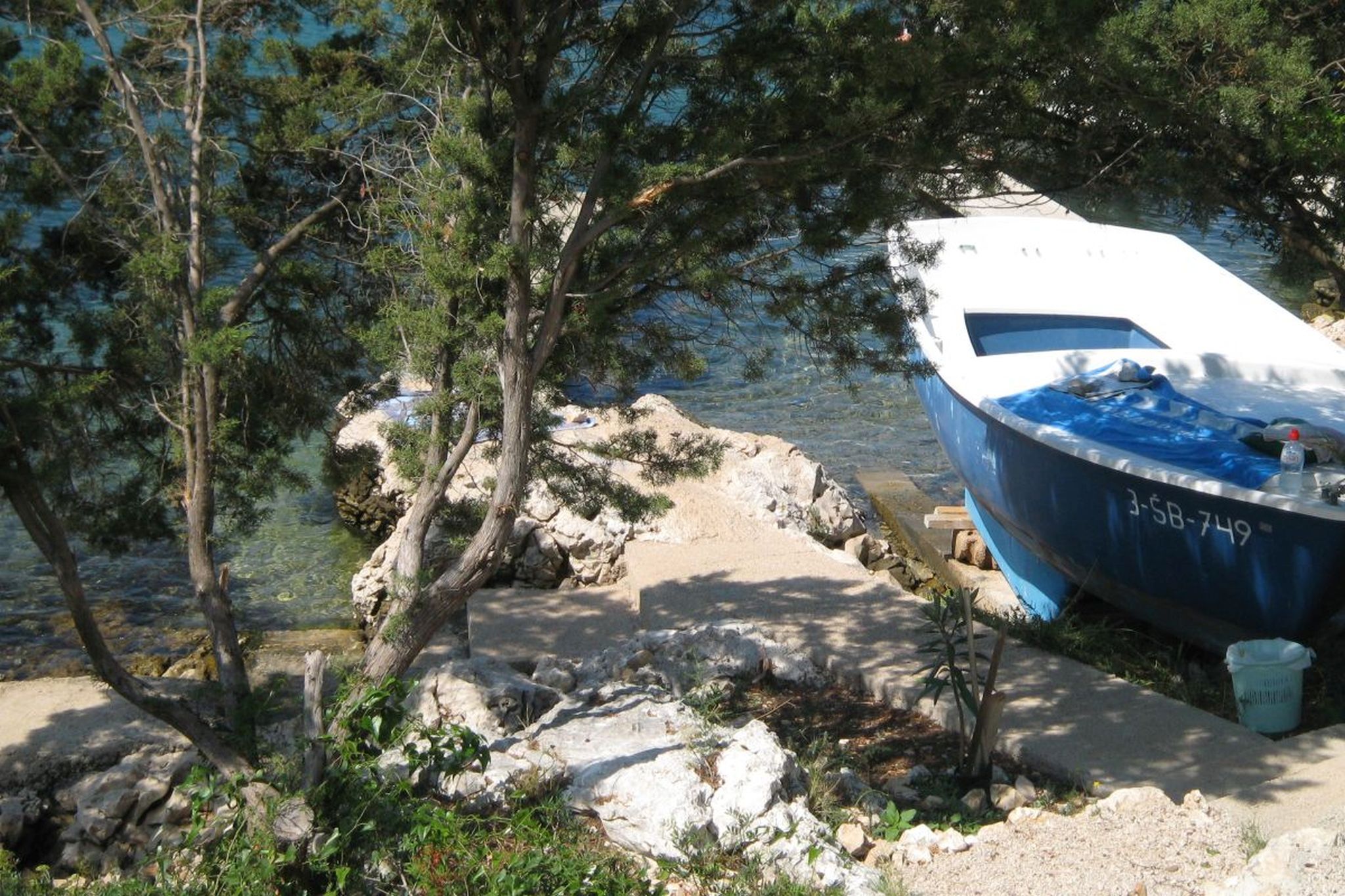 Apartments Mala kuća kraj mora 96141-A2