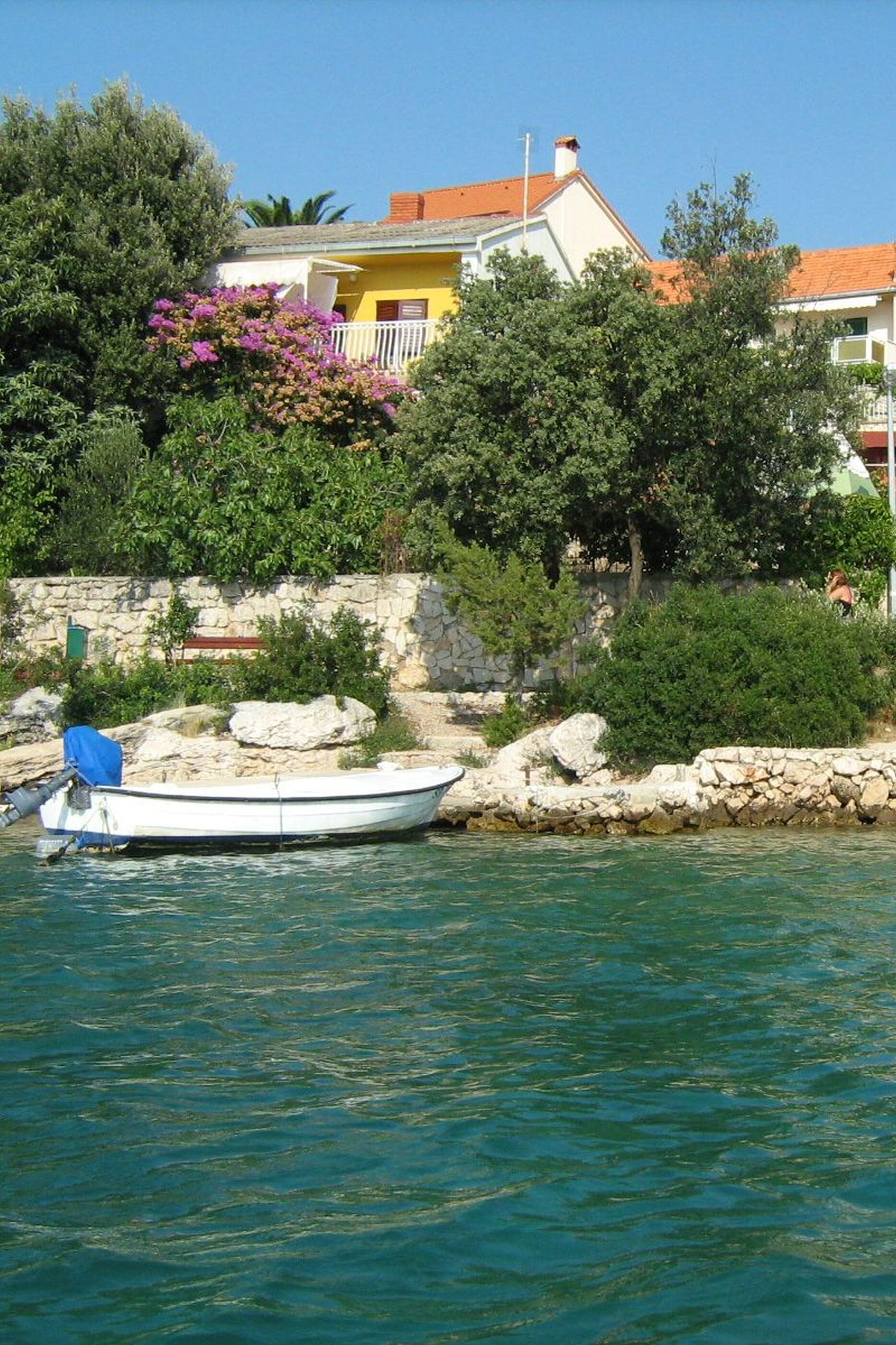 Apartments Mala kuća kraj mora 96141-A2