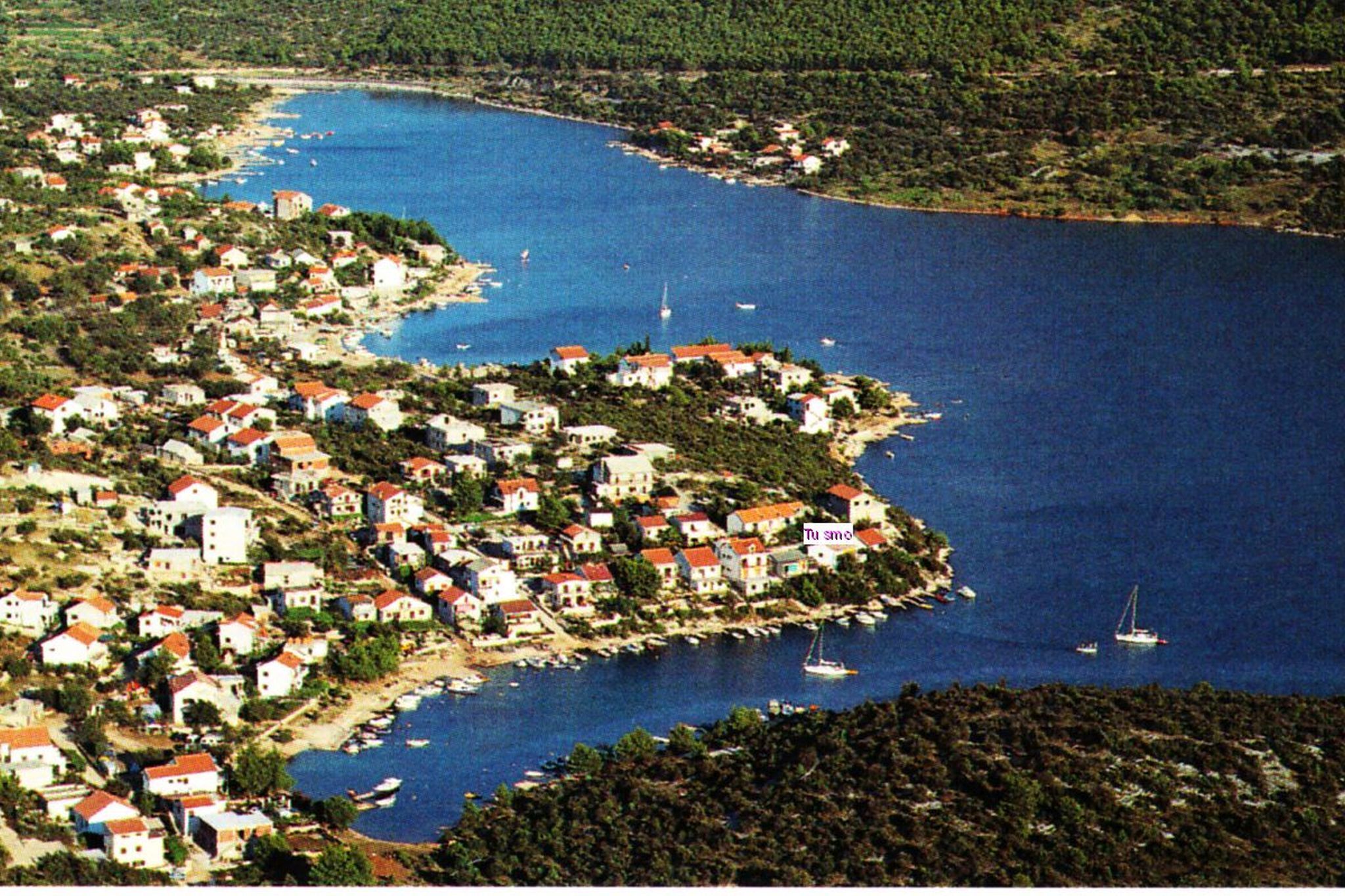 Apartments Mala kuća kraj mora 96141-A2
