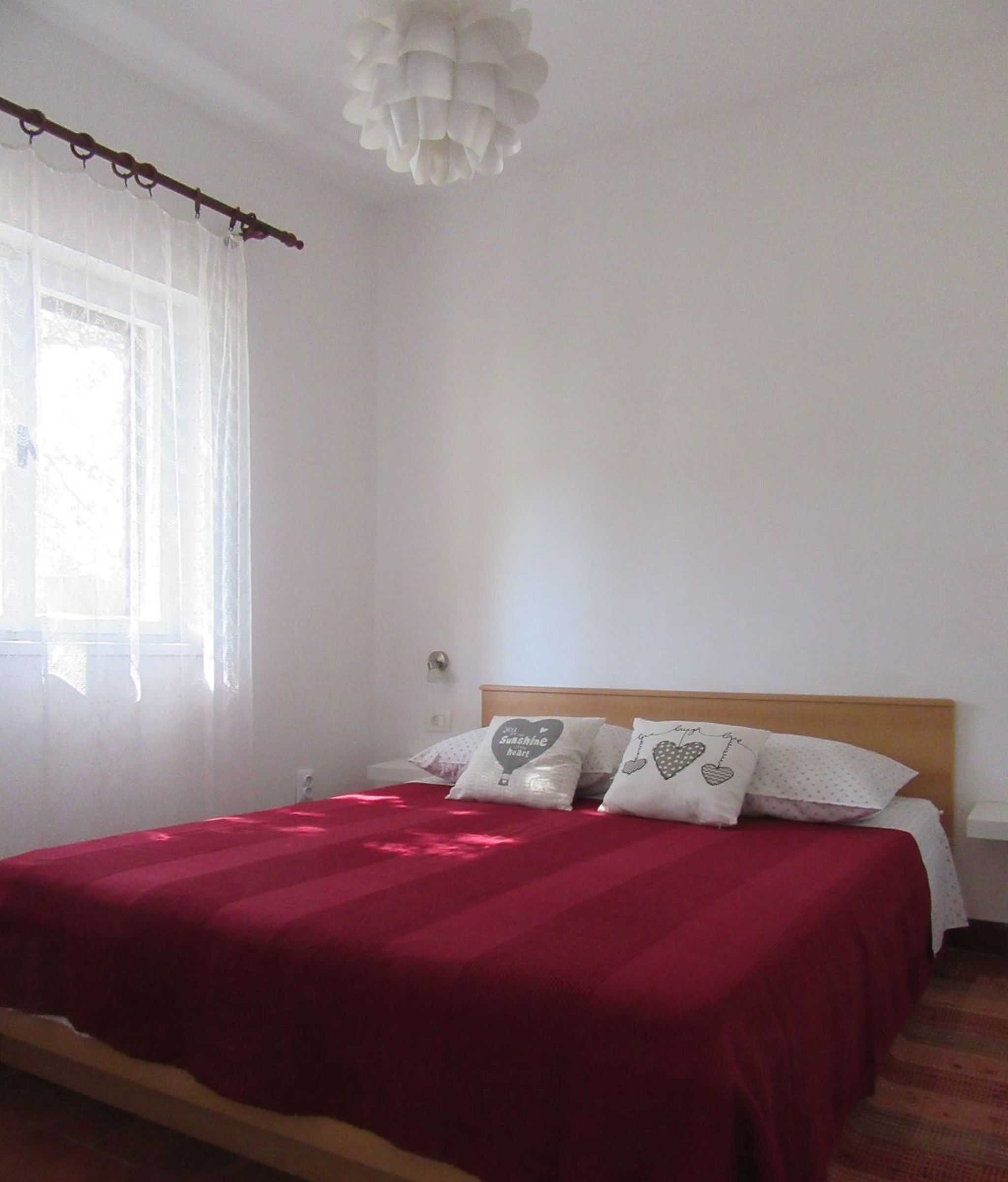 Apartments Mala kuća kraj mora 96141-A1