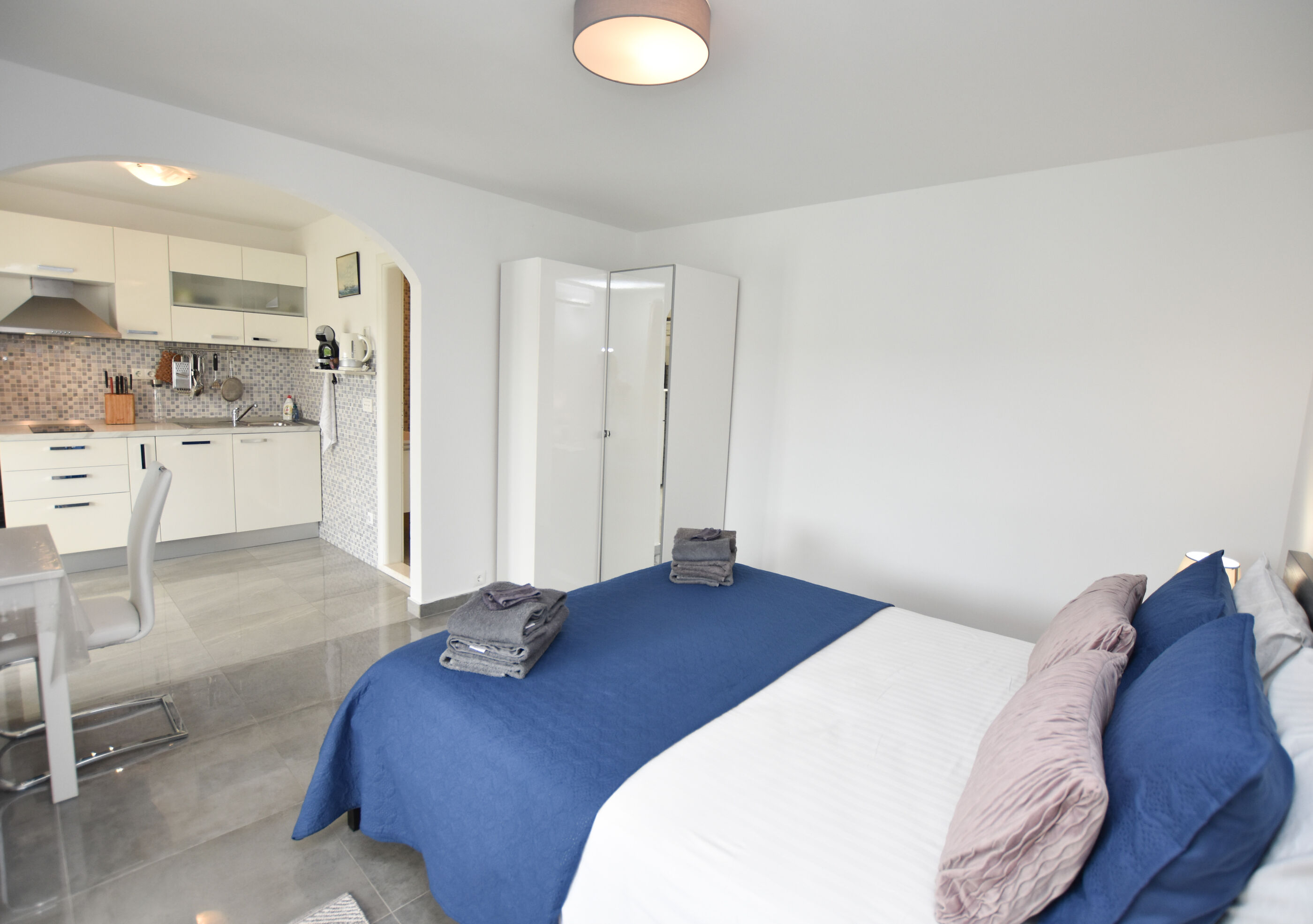 Apartments Zorica 41006-A1