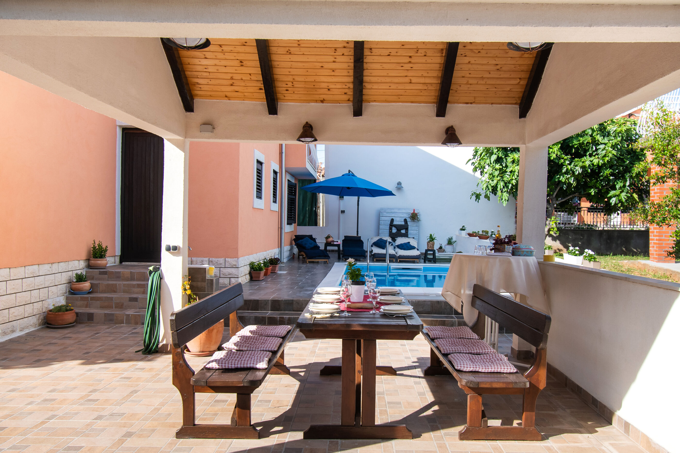 Apartments and Room Agiss with pool 83371-A2
