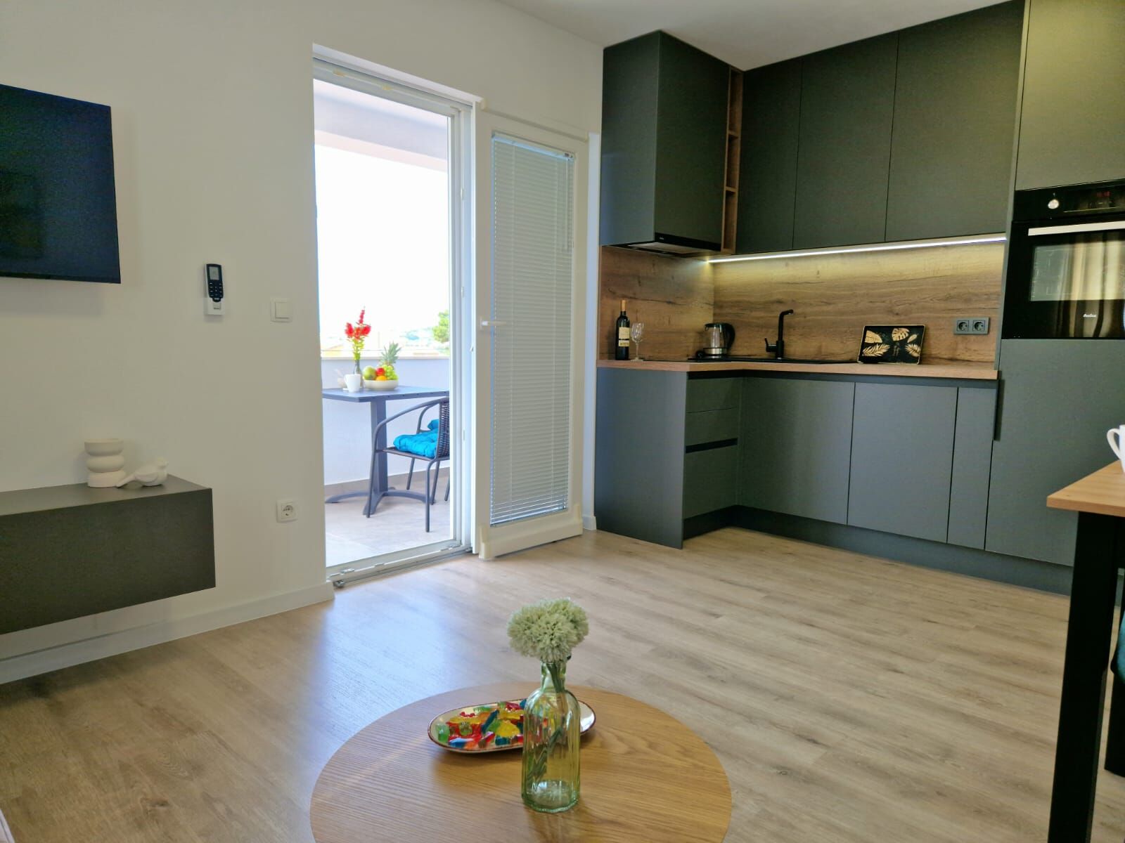 Apartment Tea 82201-A2