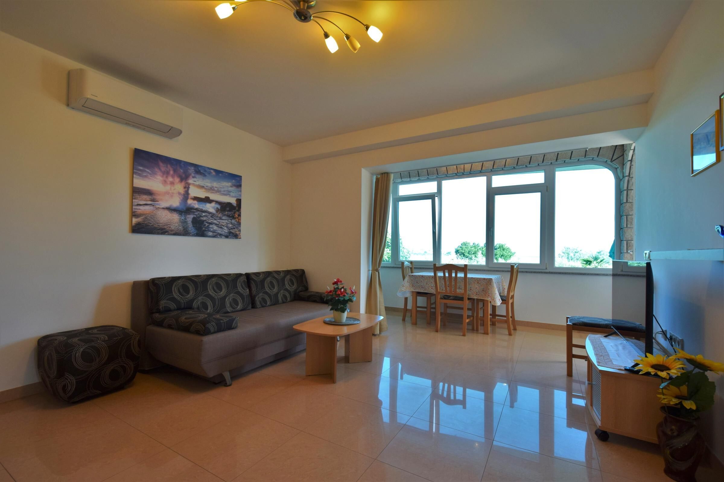Apartments Rtic 62251-A1
