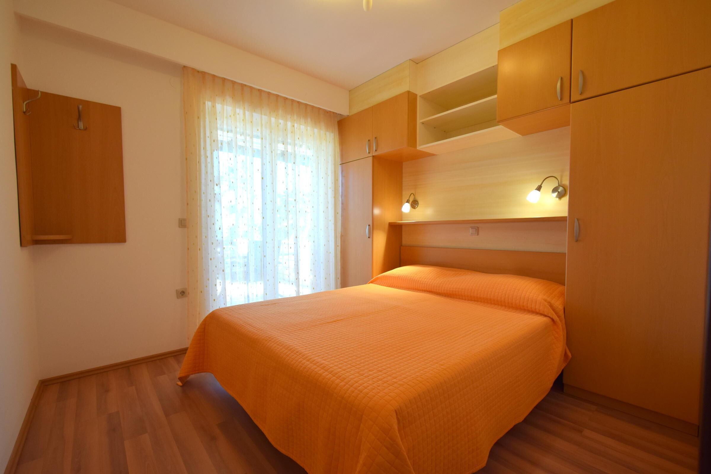 Apartments Rtic 62251-A1
