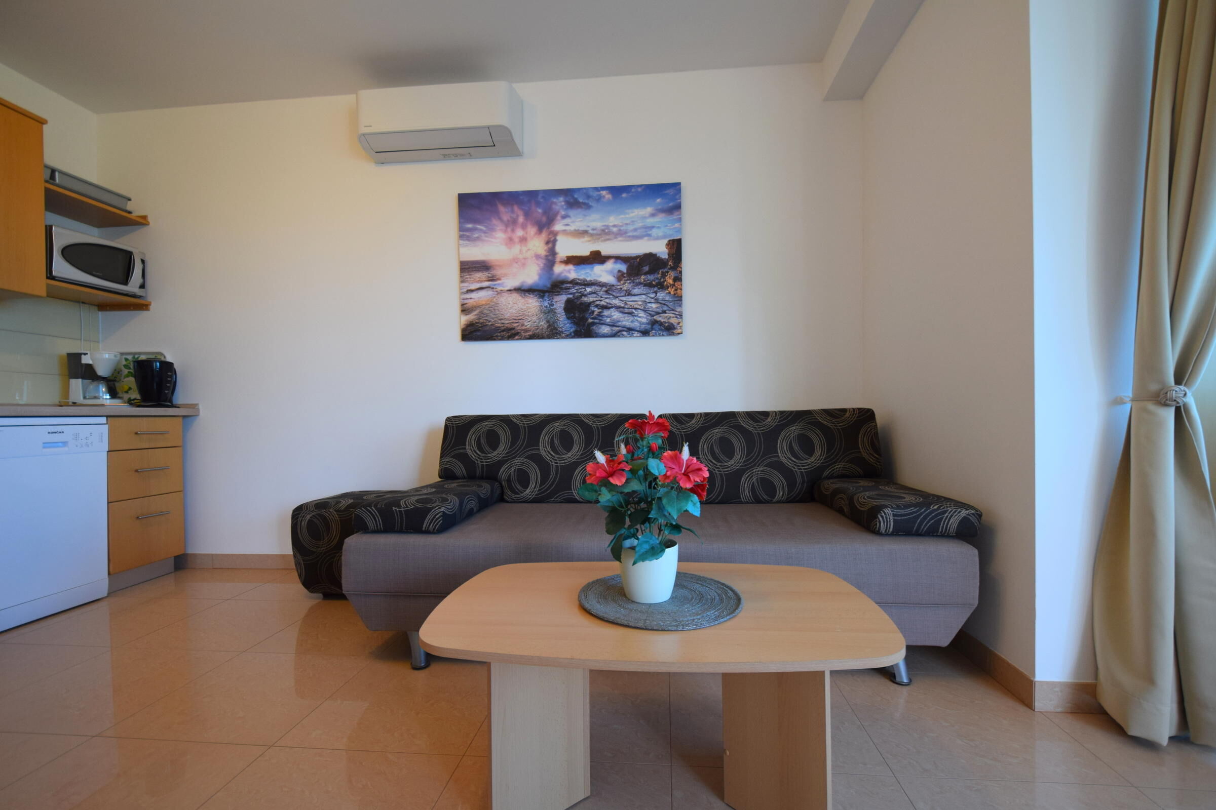 Apartments Rtic 62251-A1
