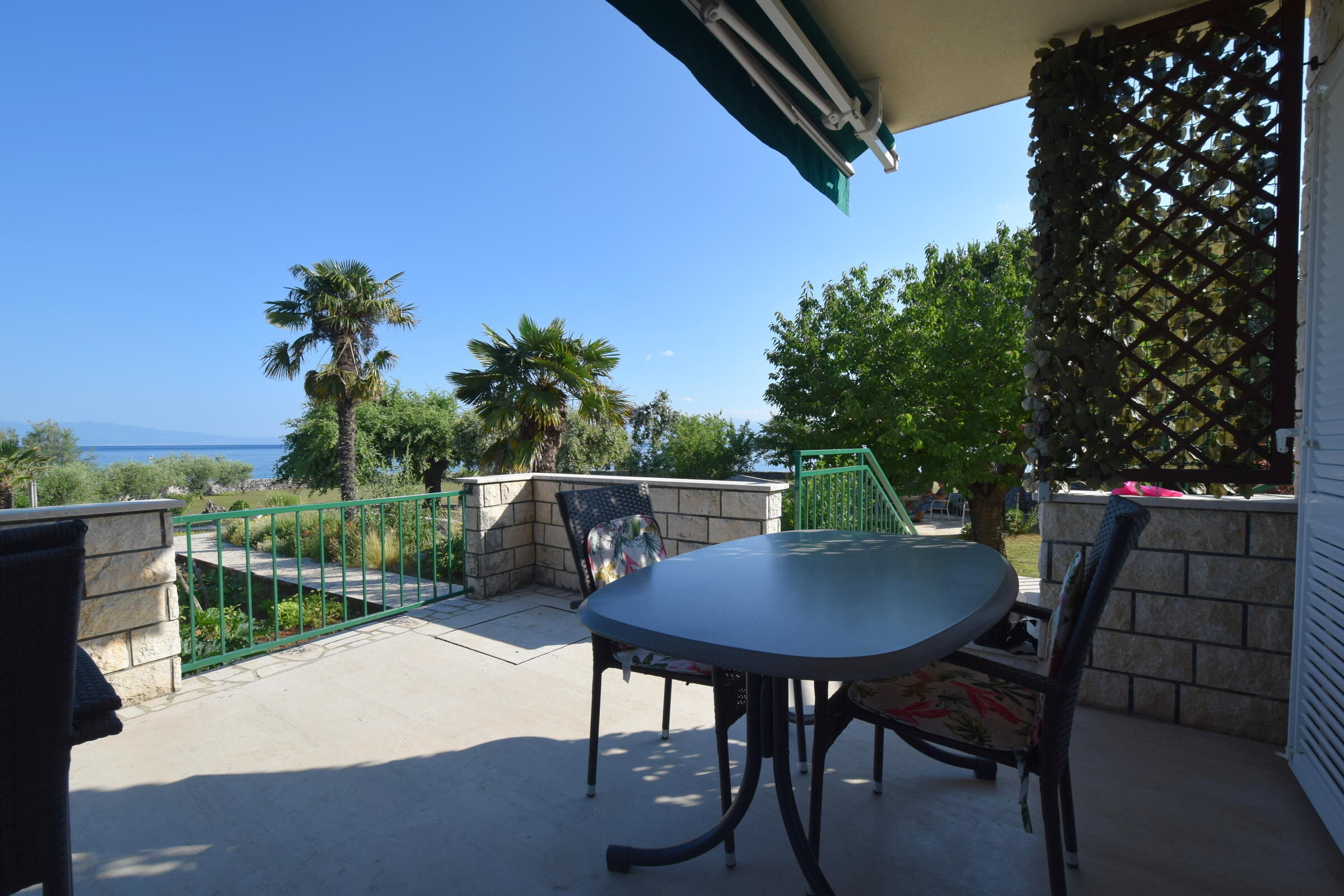 Apartments Rtic 62251-A1