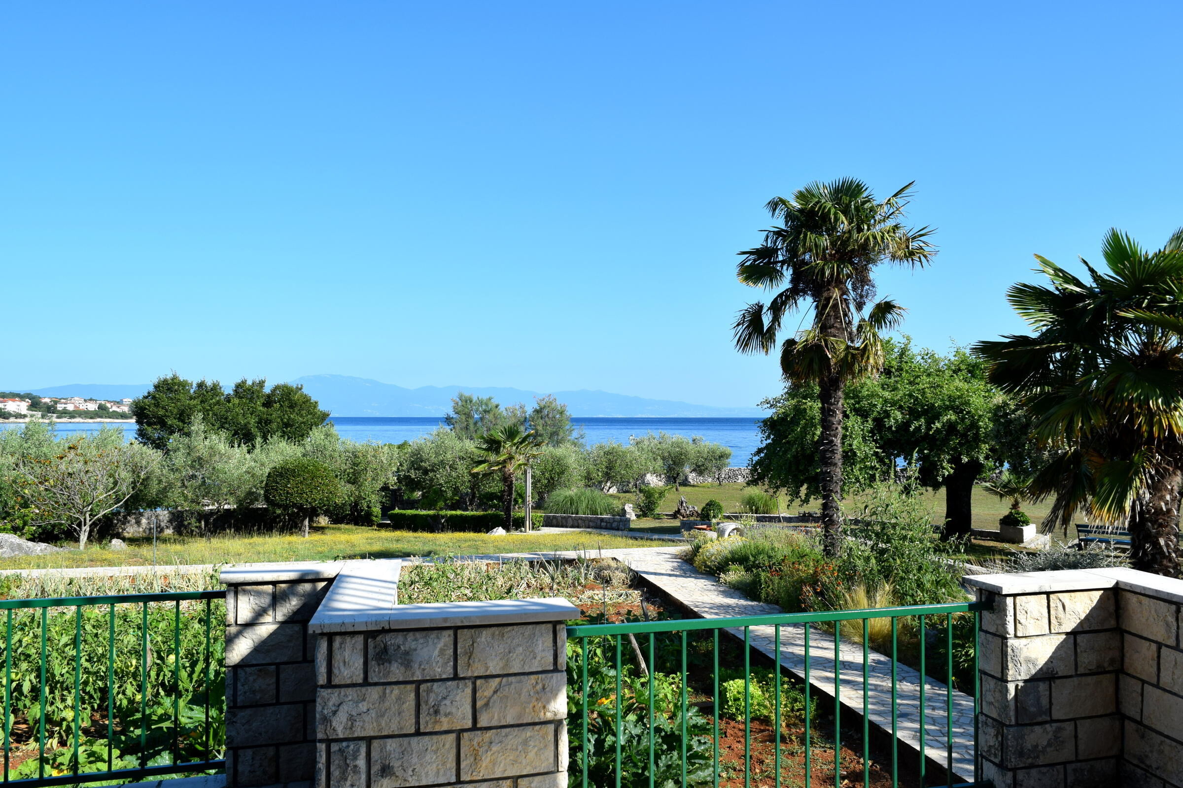 Apartments Rtic 62251-A1