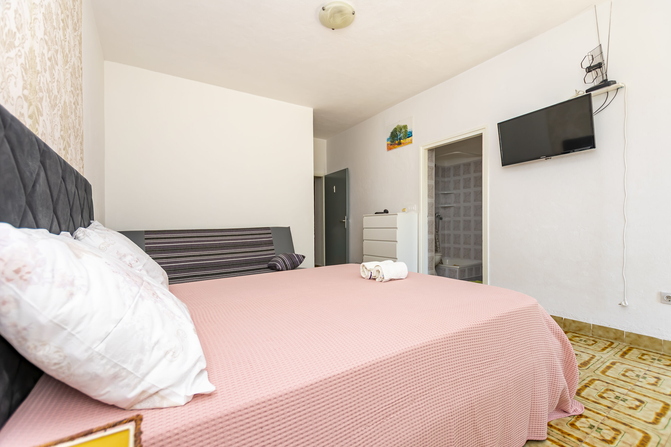Apartments Nikola 95731-A1