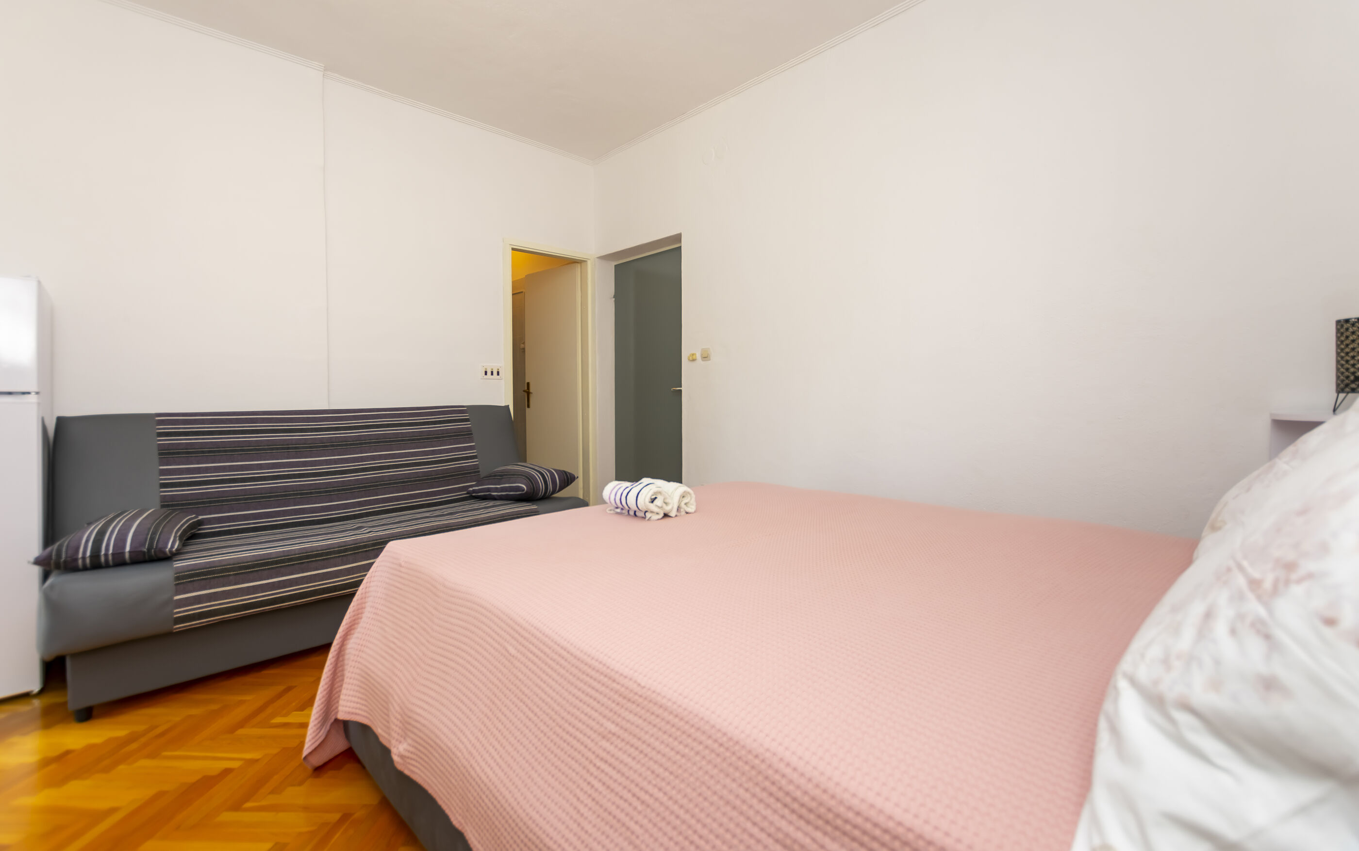 Apartments Nikola 95731-A2