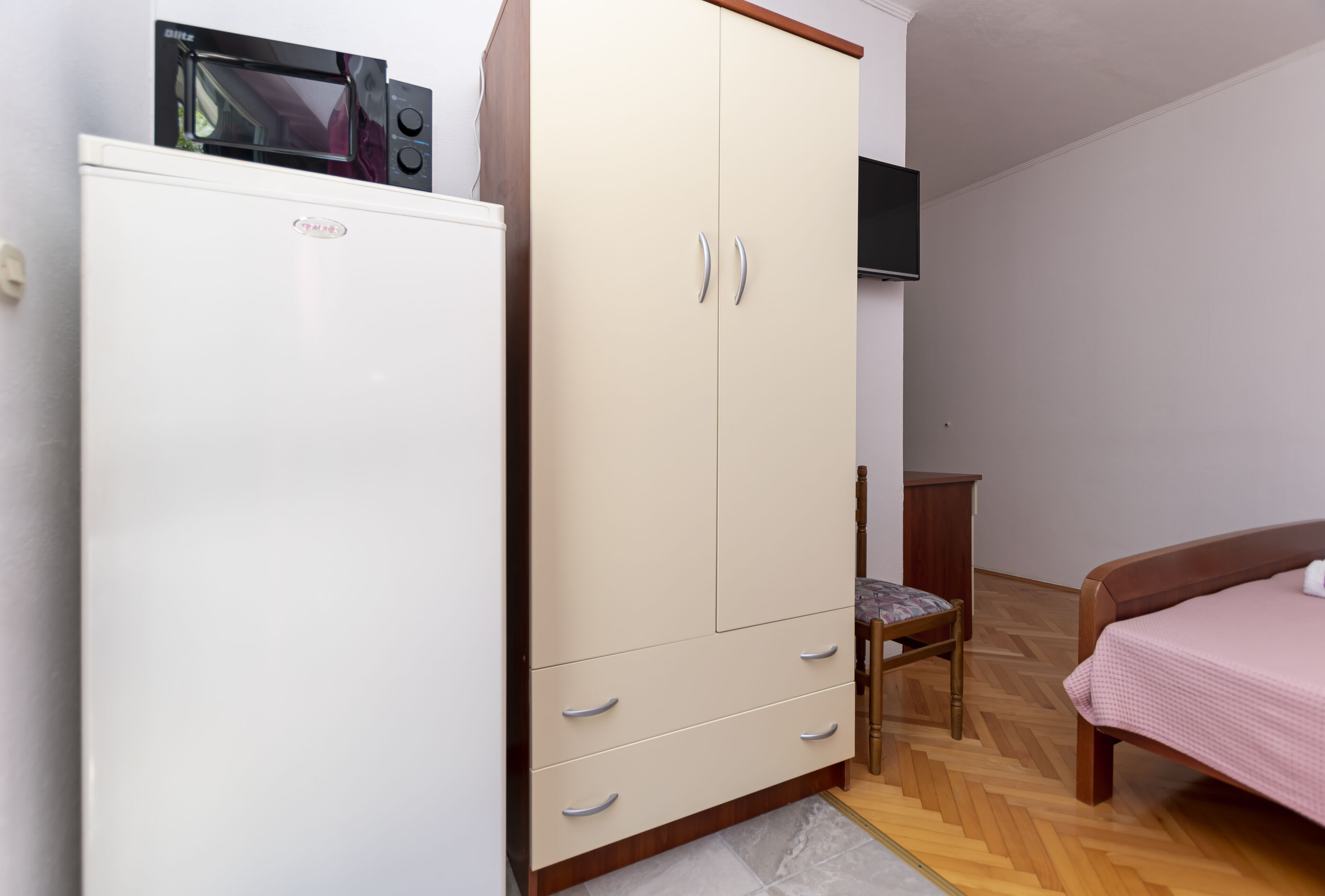 Apartments Nikola 95731-A4