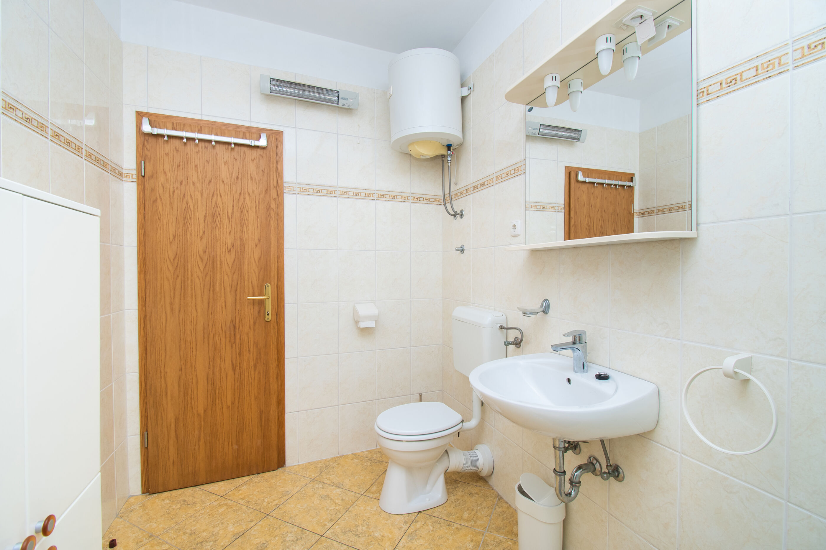 Apartments Čaće 37742-A2