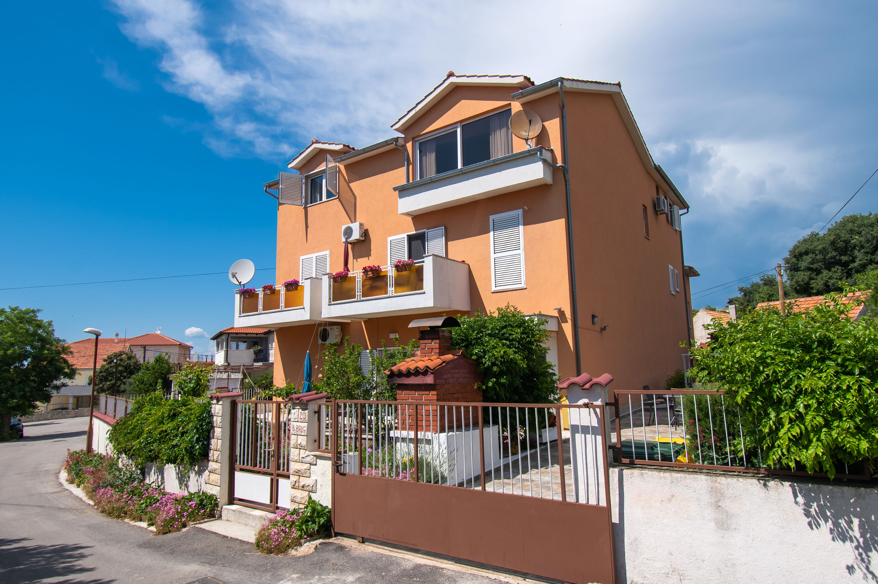 Apartments Čaće A3