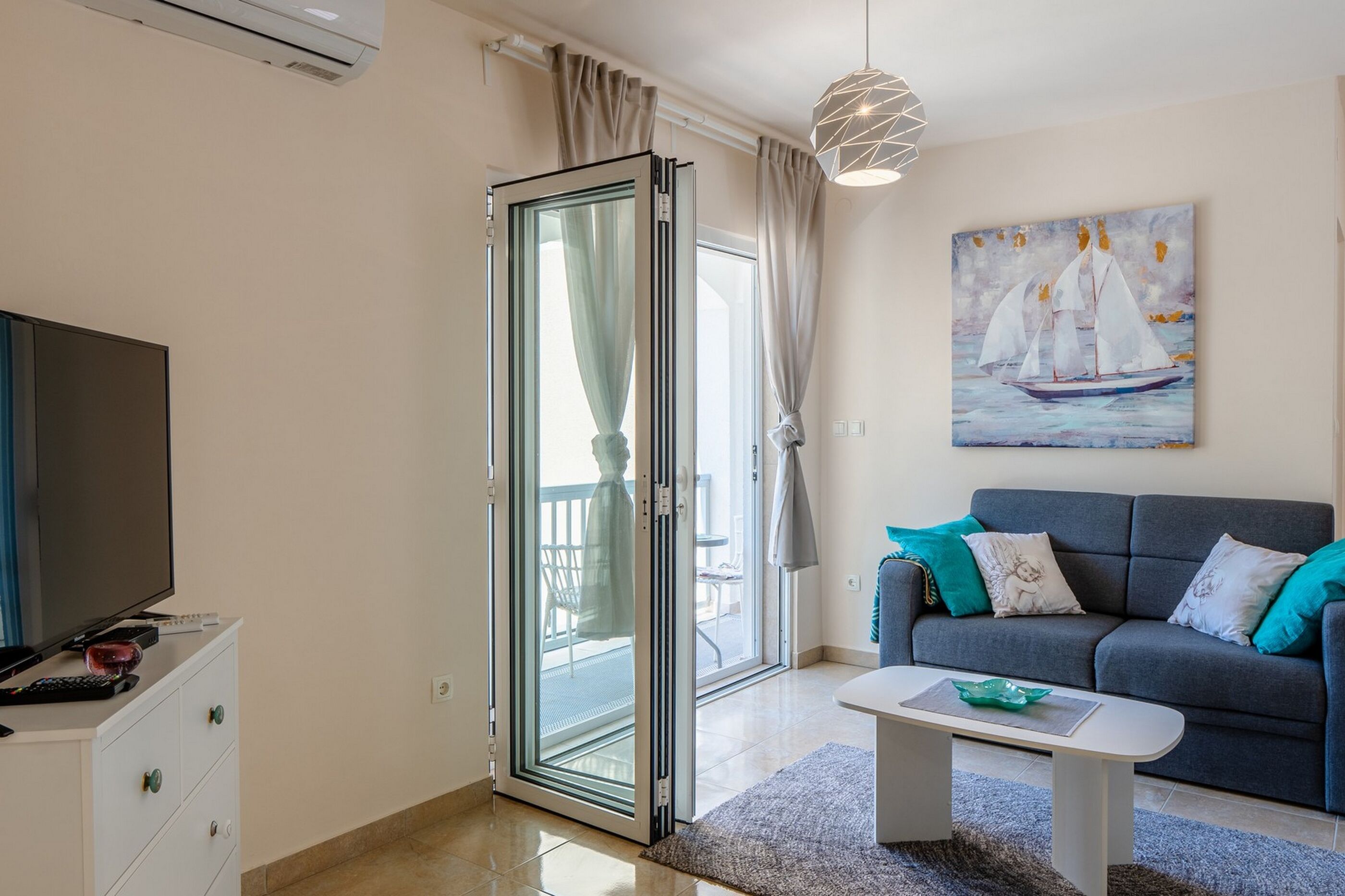Apartments Sum mora 95858-A1