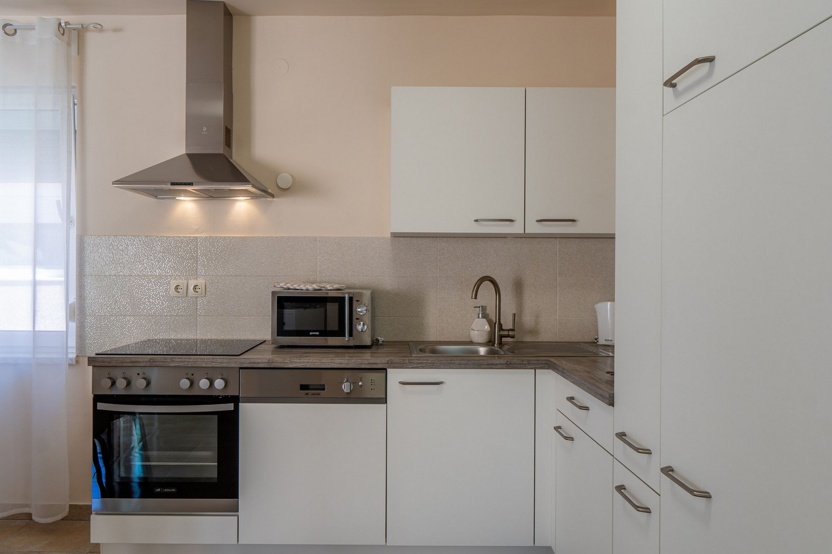 Apartments Sum mora 95858-A1