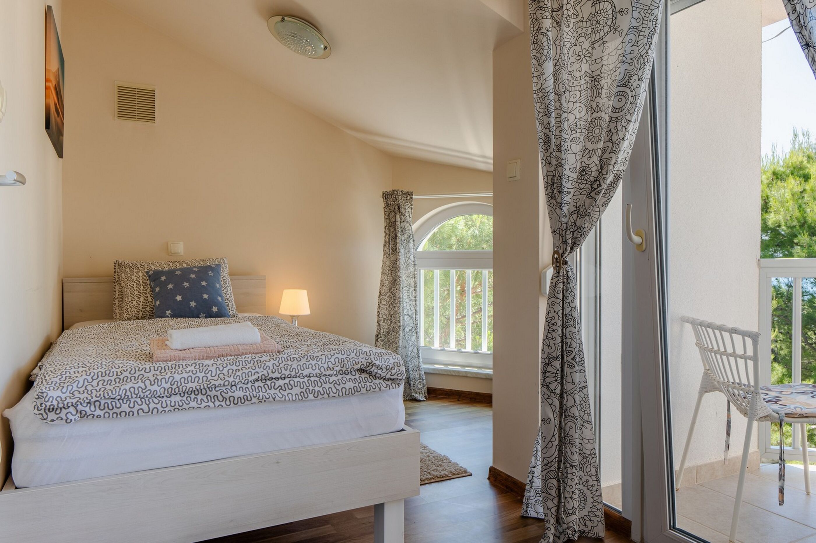 Apartments Sum mora 95858-A1