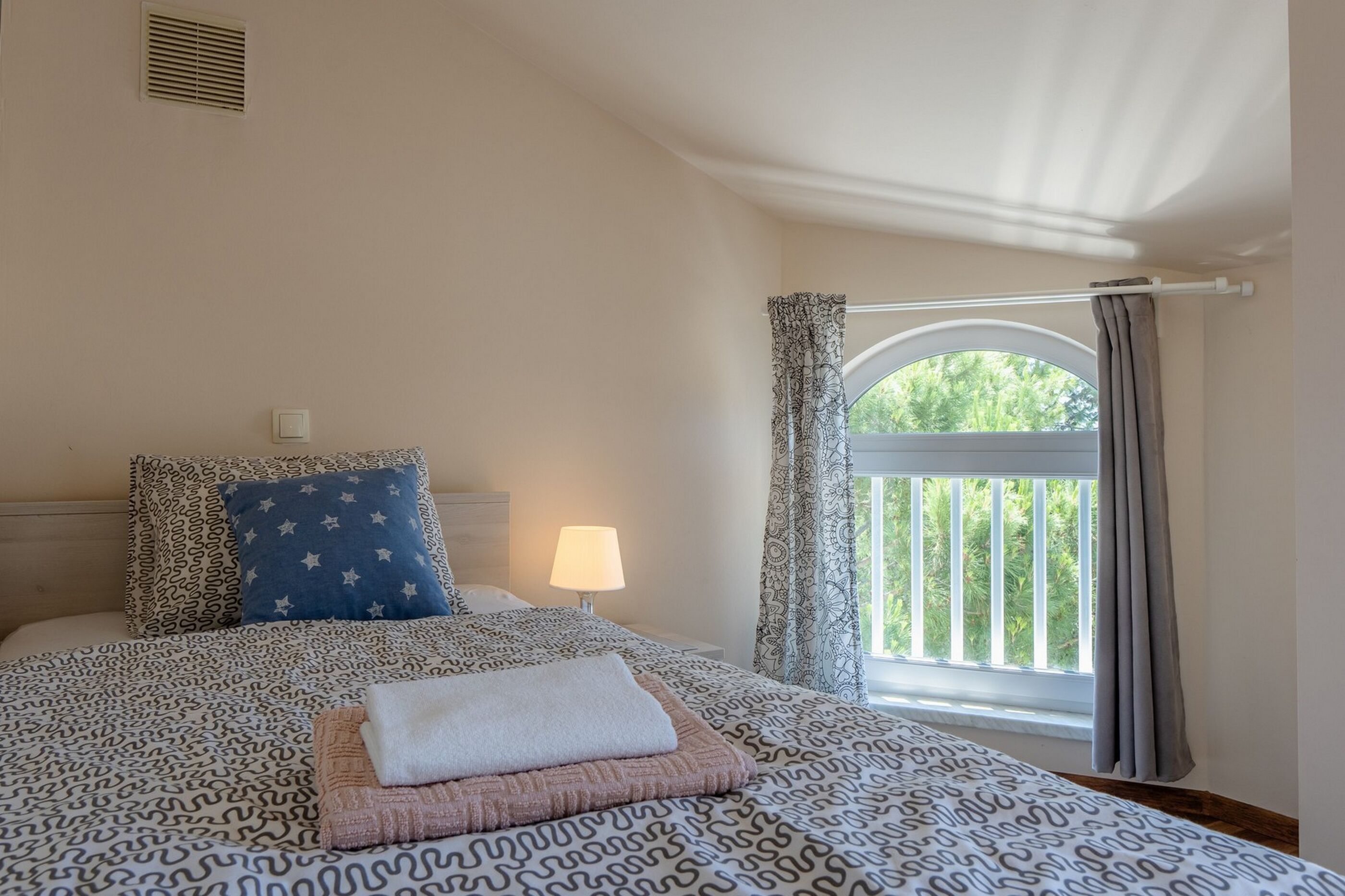 Apartments Sum mora 95858-A1