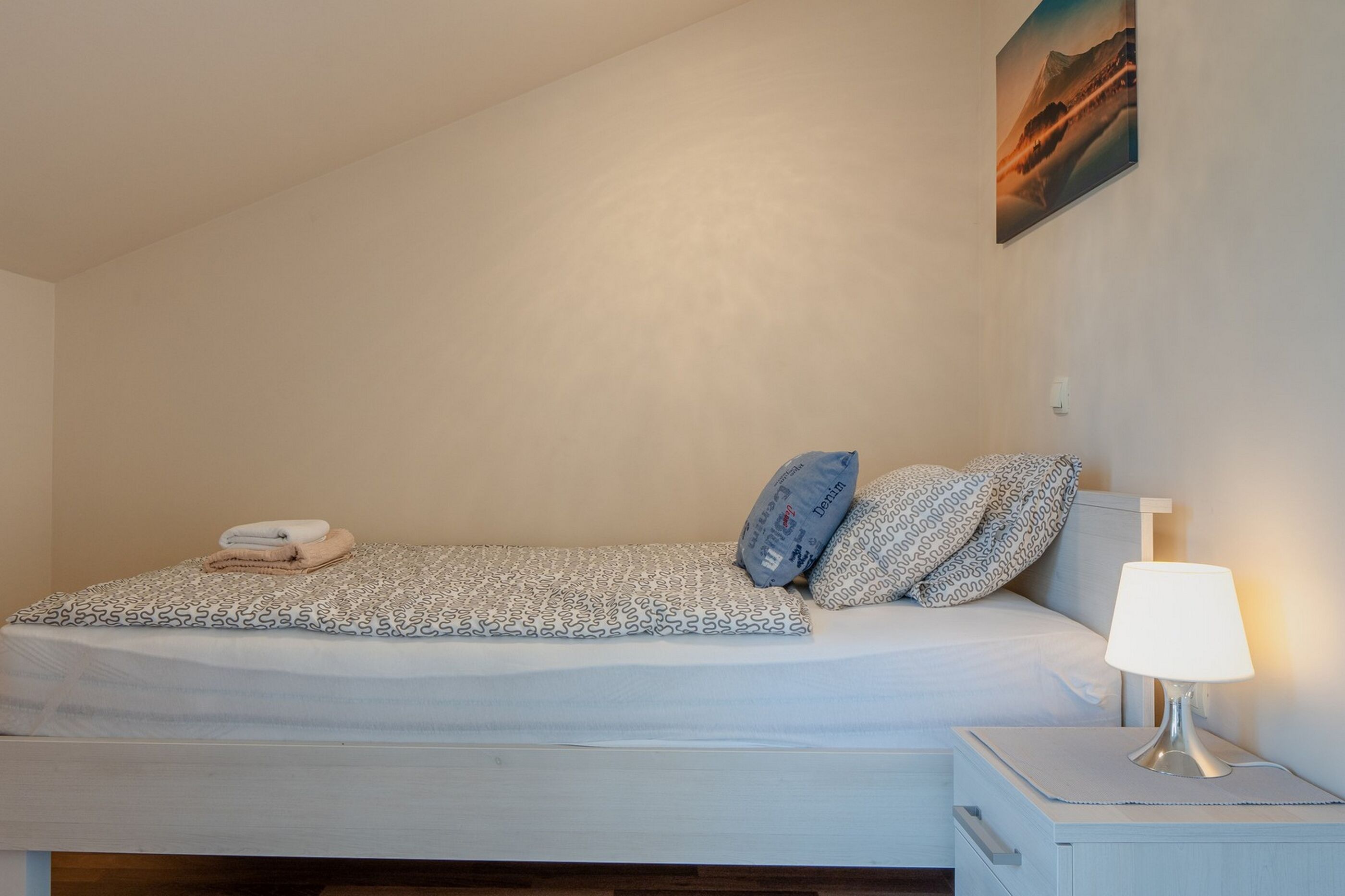 Apartments Sum mora 95858-A1