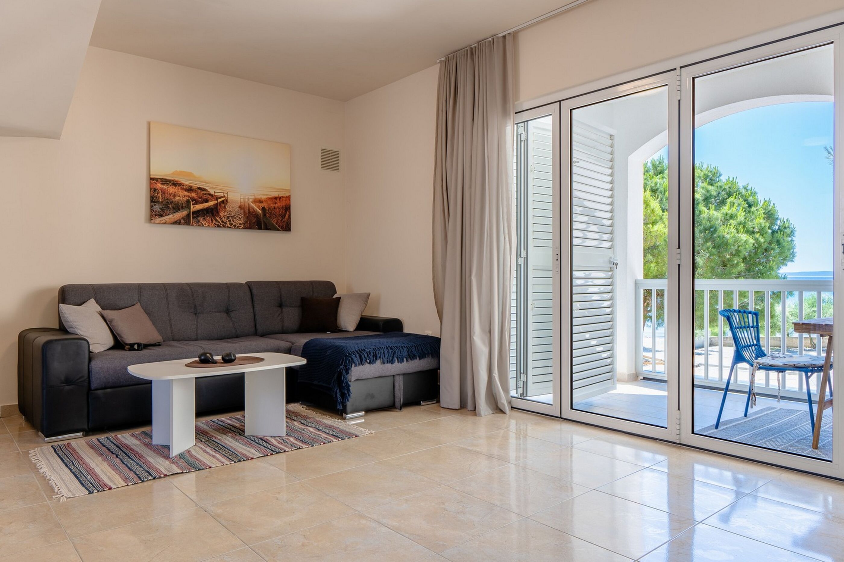Apartments Sum mora 95858-A2