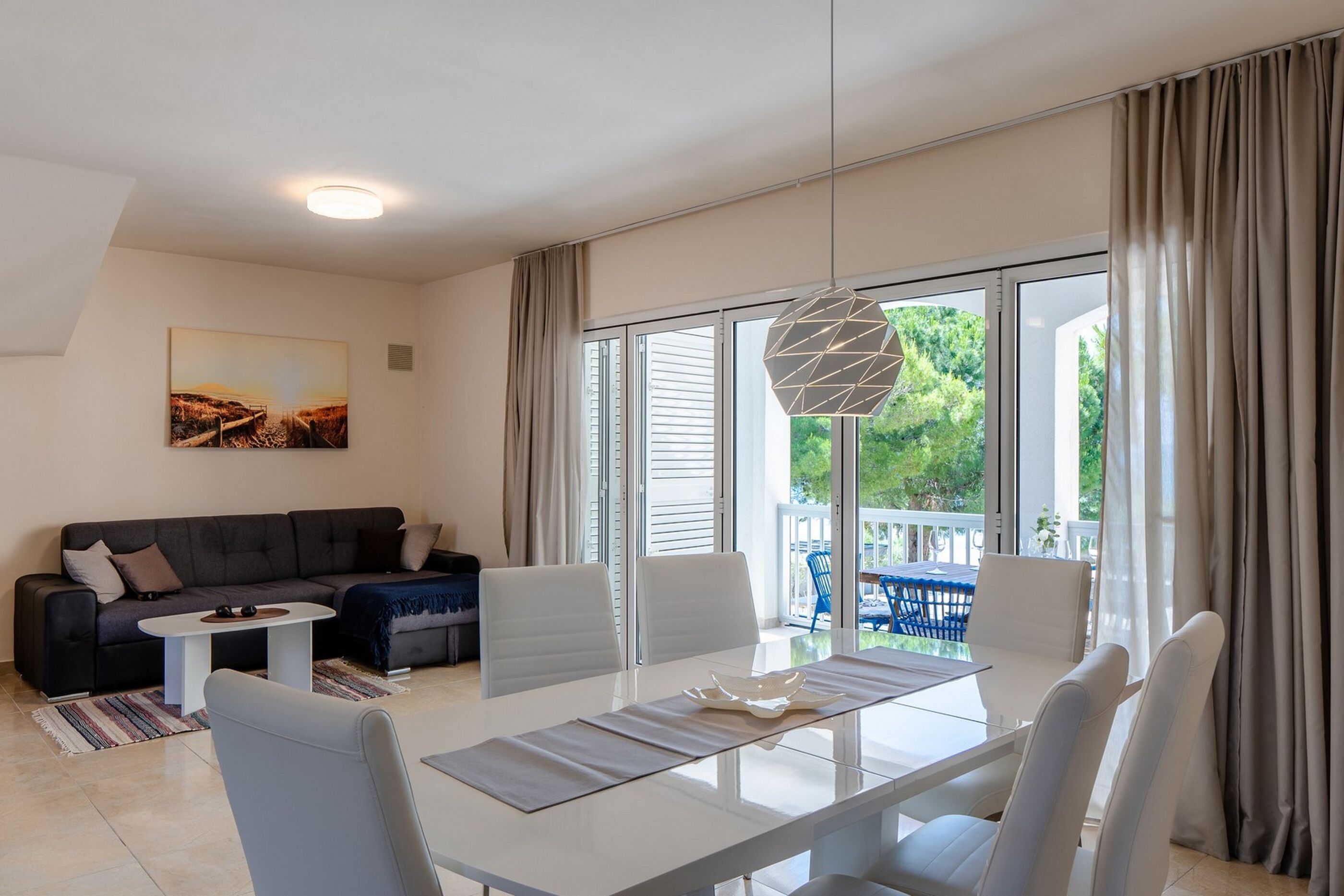 Apartments Sum mora 95858-A2