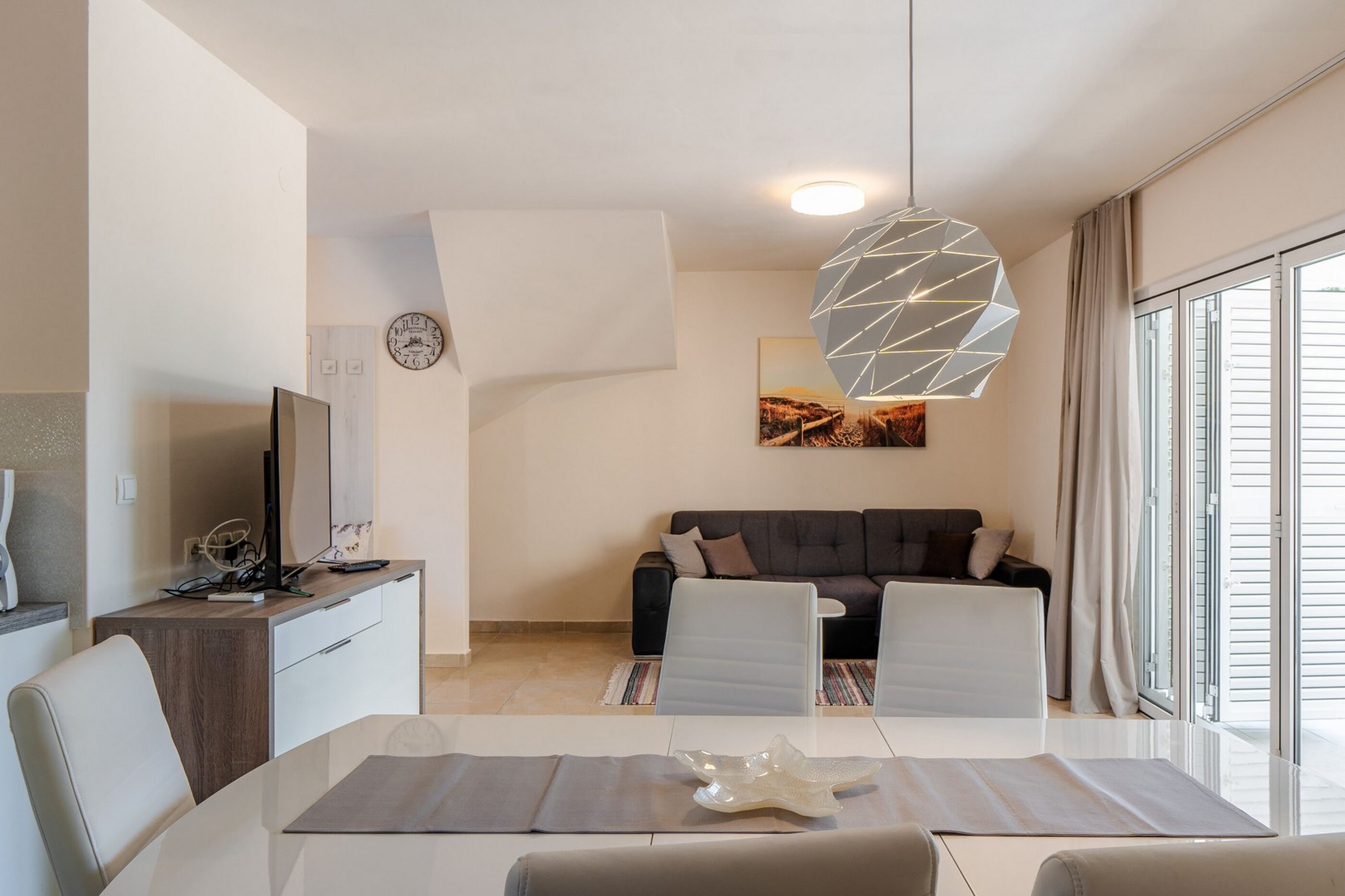 Apartments Sum mora 95858-A2