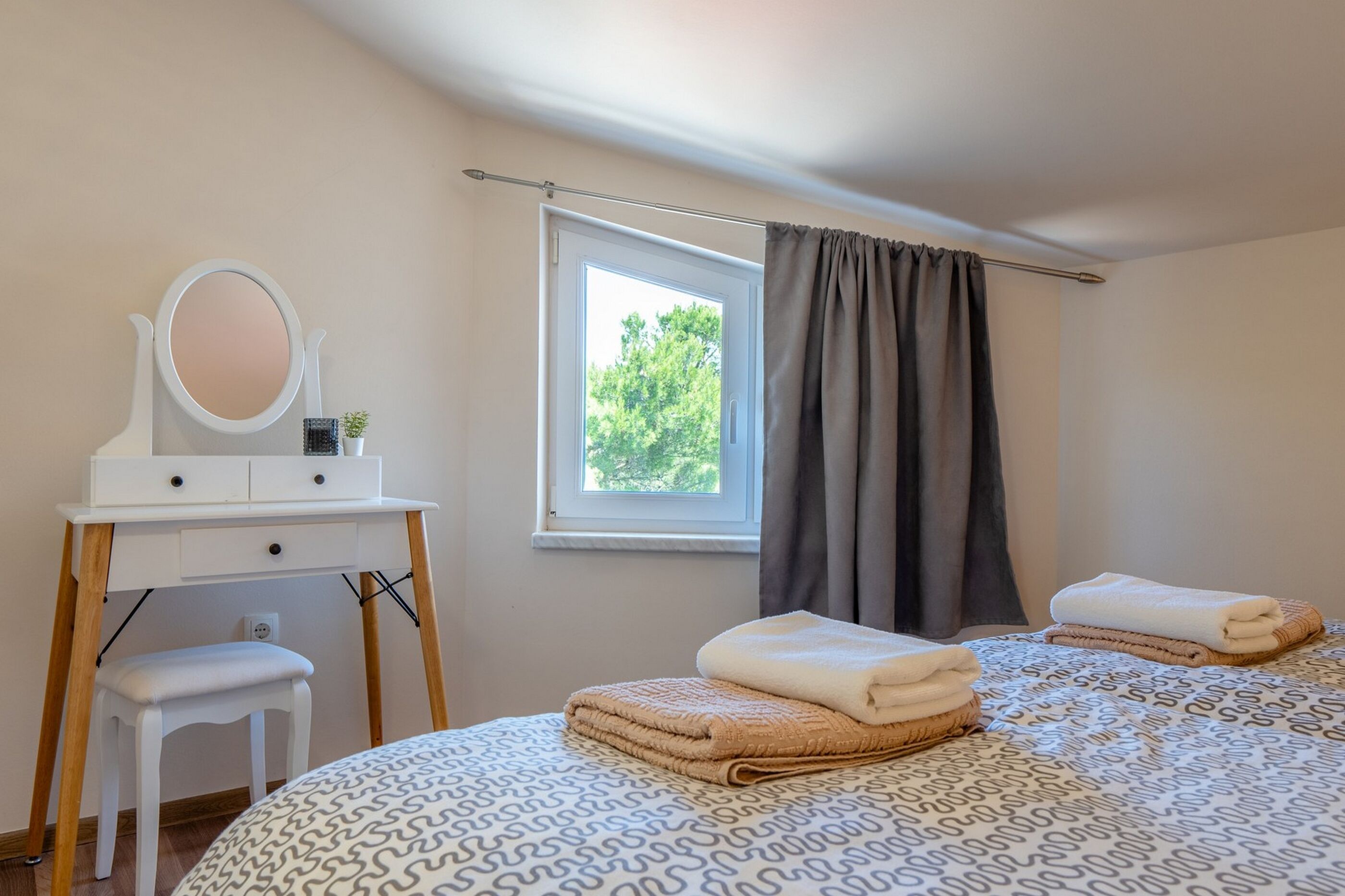 Apartments Sum mora 95858-A2