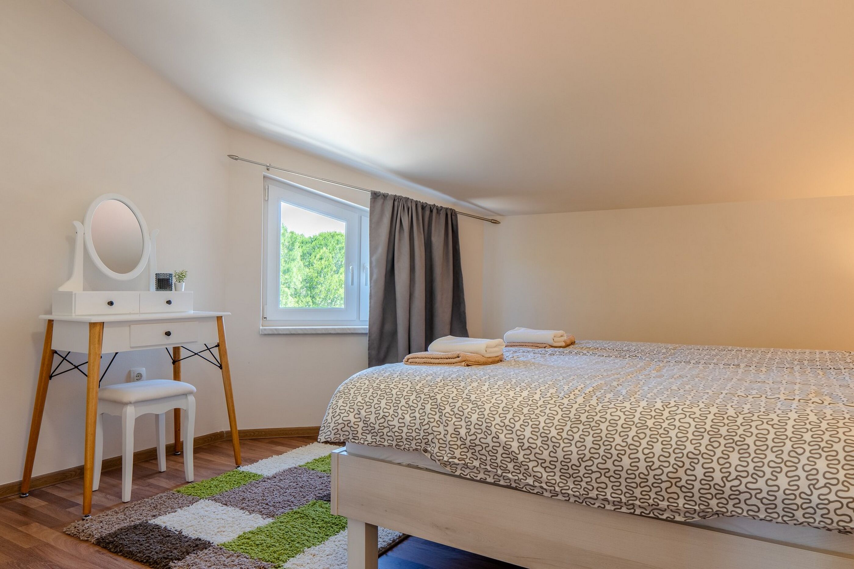 Apartments Sum mora 95858-A2
