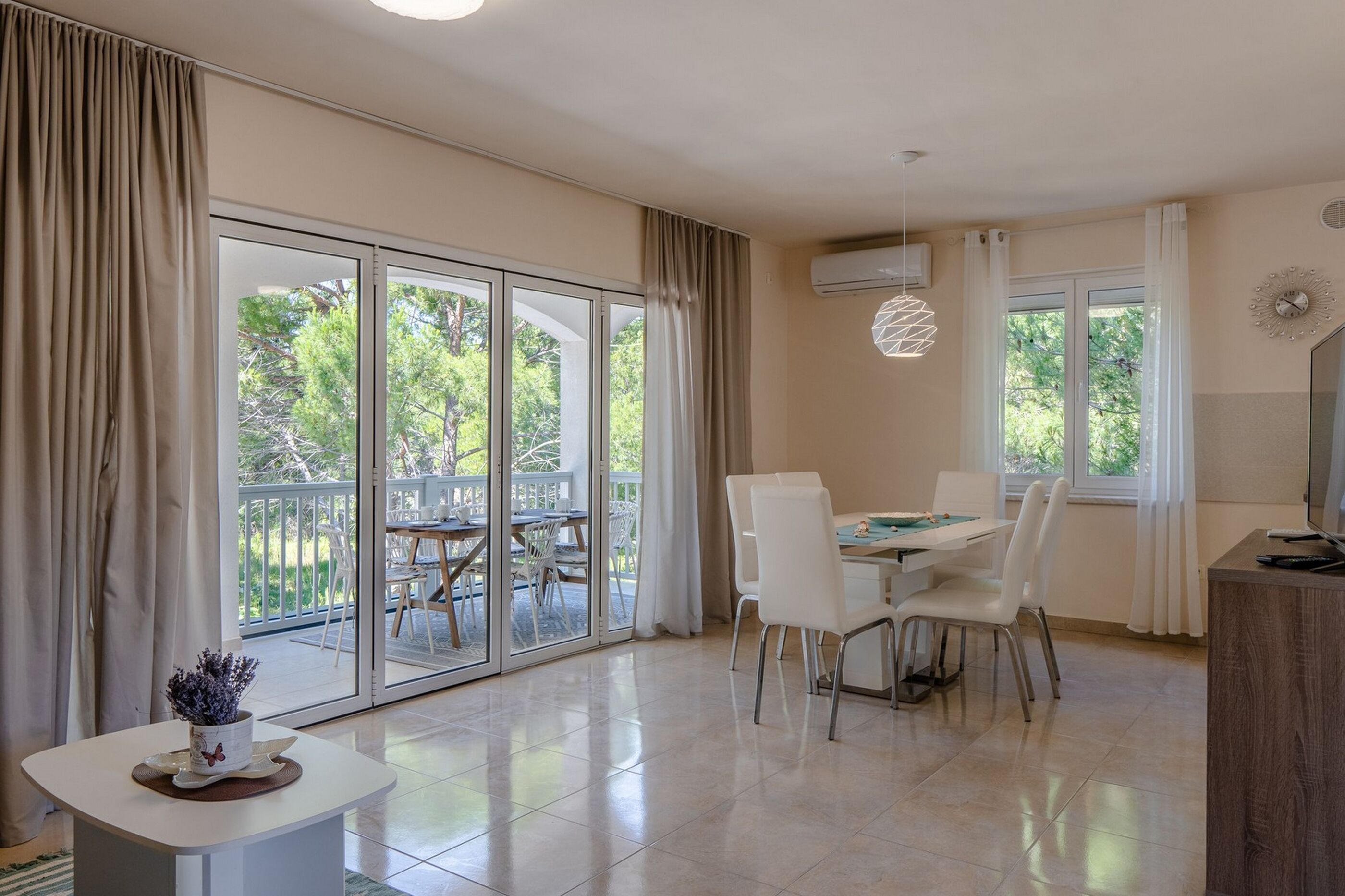 Apartments Sum mora 95858-A3