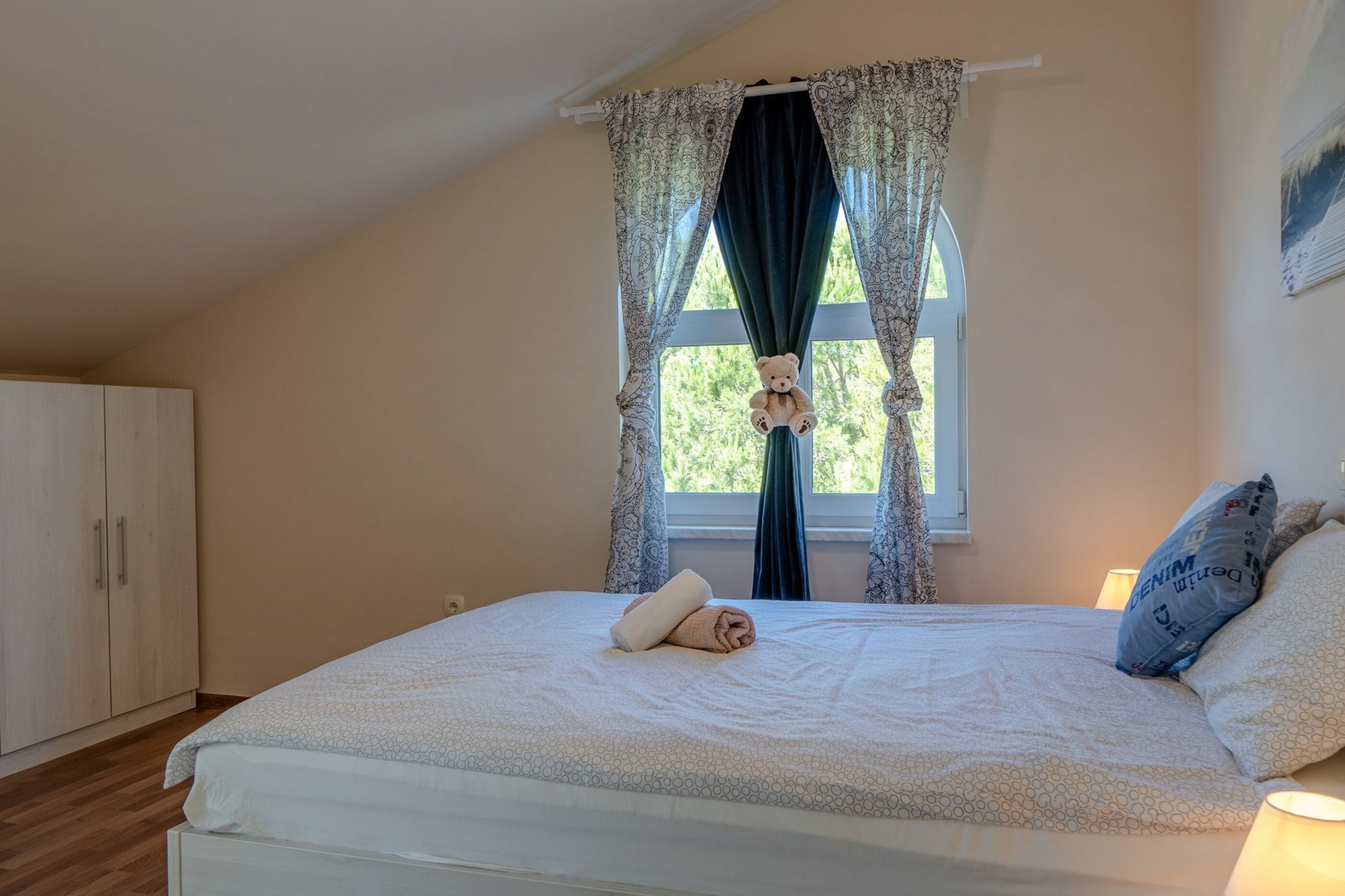 Apartments Sum mora 95858-A3